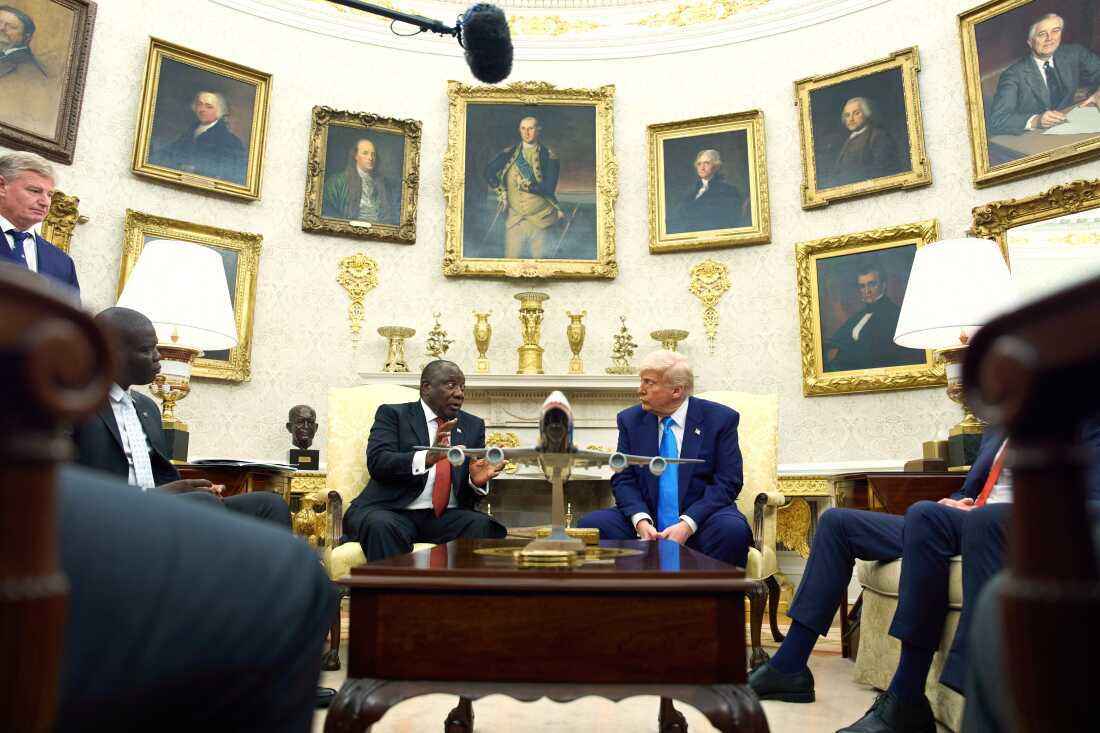 President Trump meets South Africa's President Cyril Ramaphosa in the Oval Office of the White House, Wednesday.