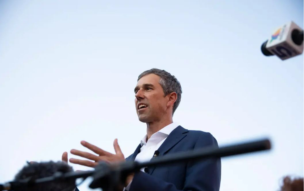Beto O'Rourke carefully threads needle on border policy as Democrats grapple with the issue - Vimarsana News