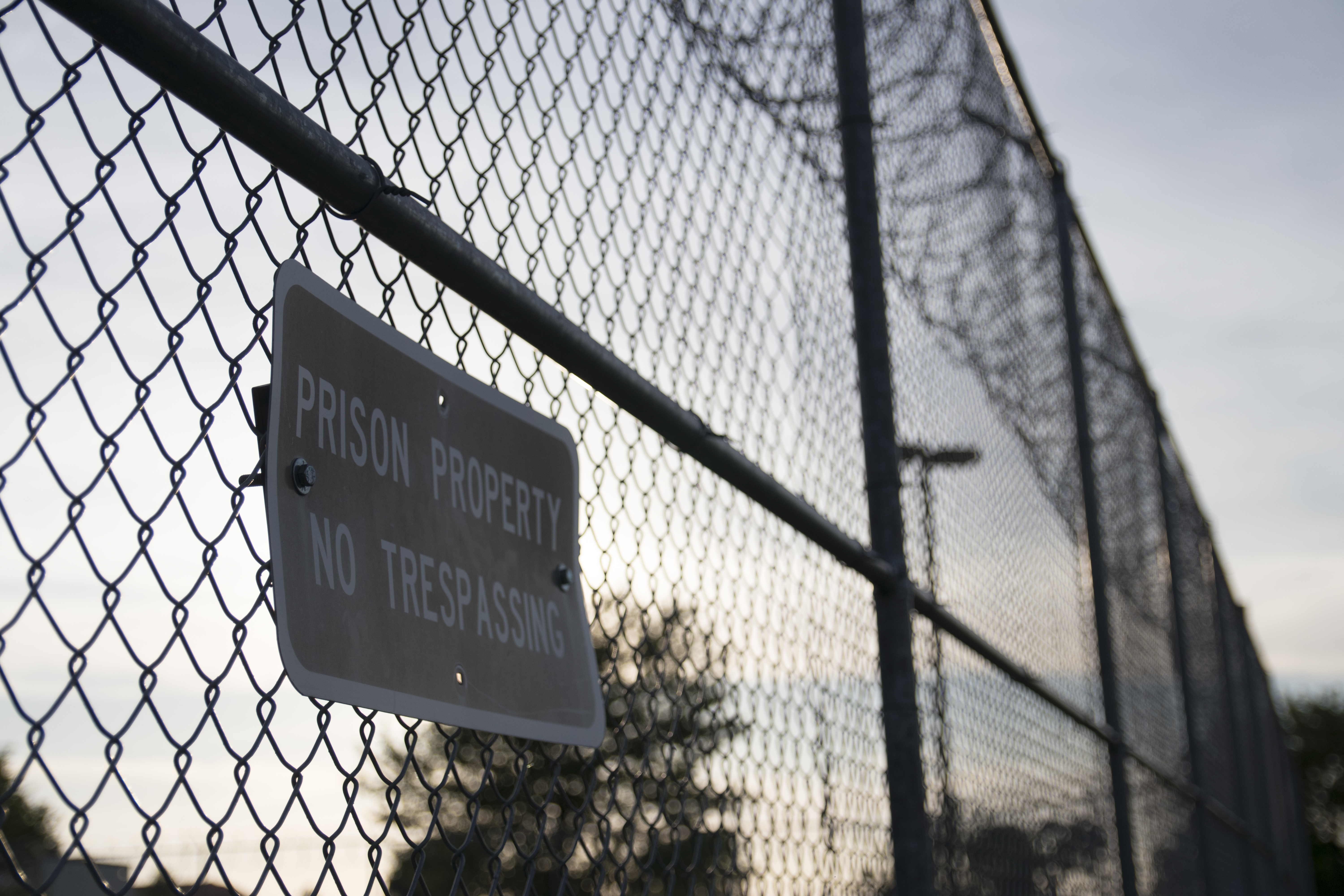 A Kansas prison cut visits to accommodate more families. Some of those families are upset - Vimarsana News