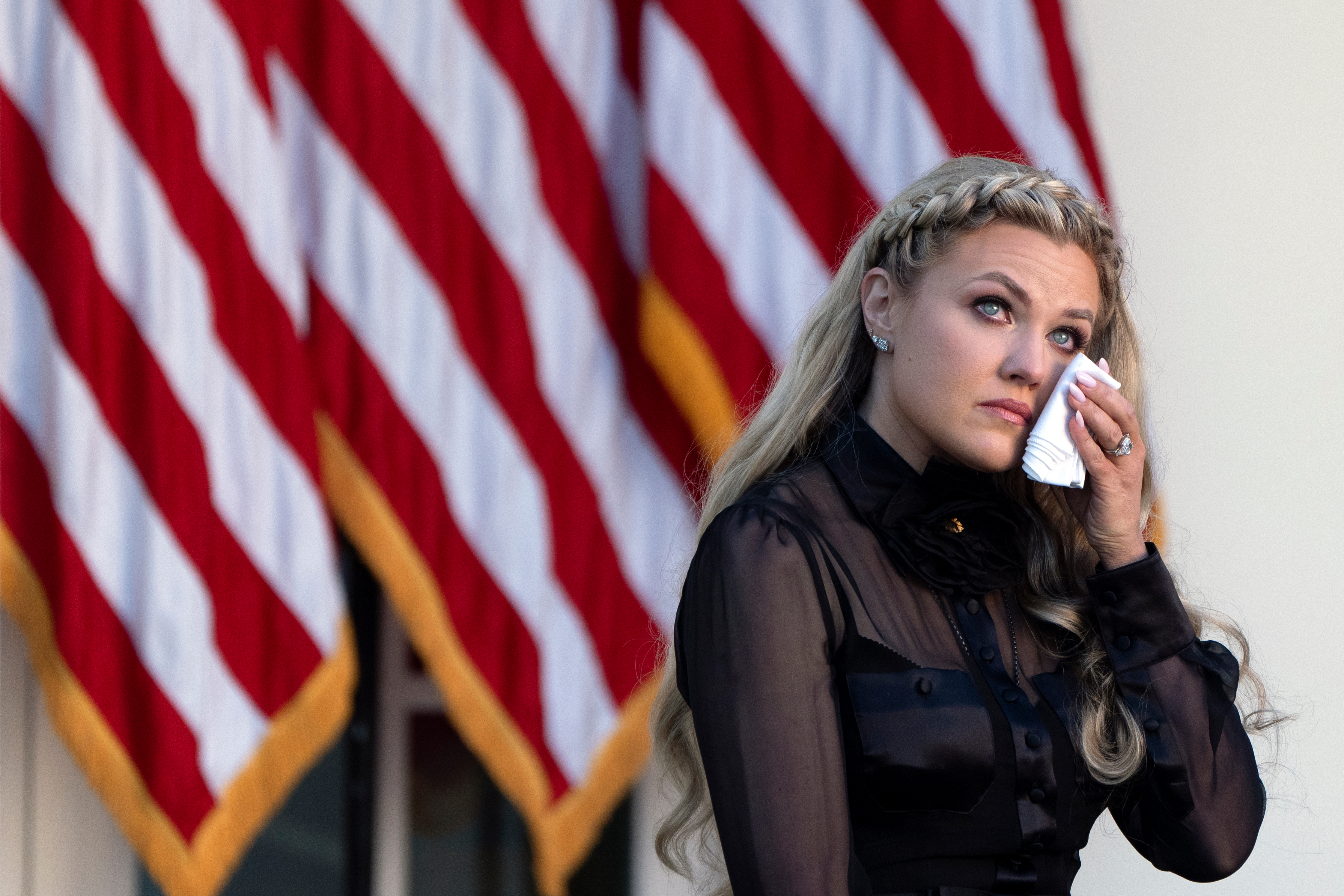 erika kirk black dress medal of freedom Erika Kirk Tears Up As Donald Trump Awards Charlie Kirk Medal Of Freedom