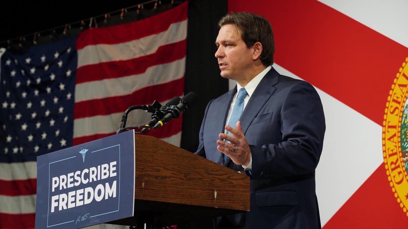 DeSantis pushes for ban on mandates and vows to shield doctors' speech on COVID - Vimarsana News