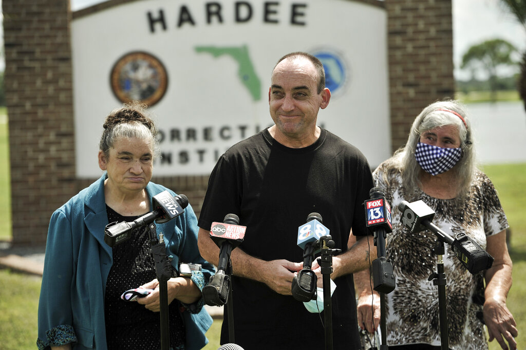 A man who was wrongfully convicted in a 1983 Tampa murder is suing the city and police - Vimarsana News
