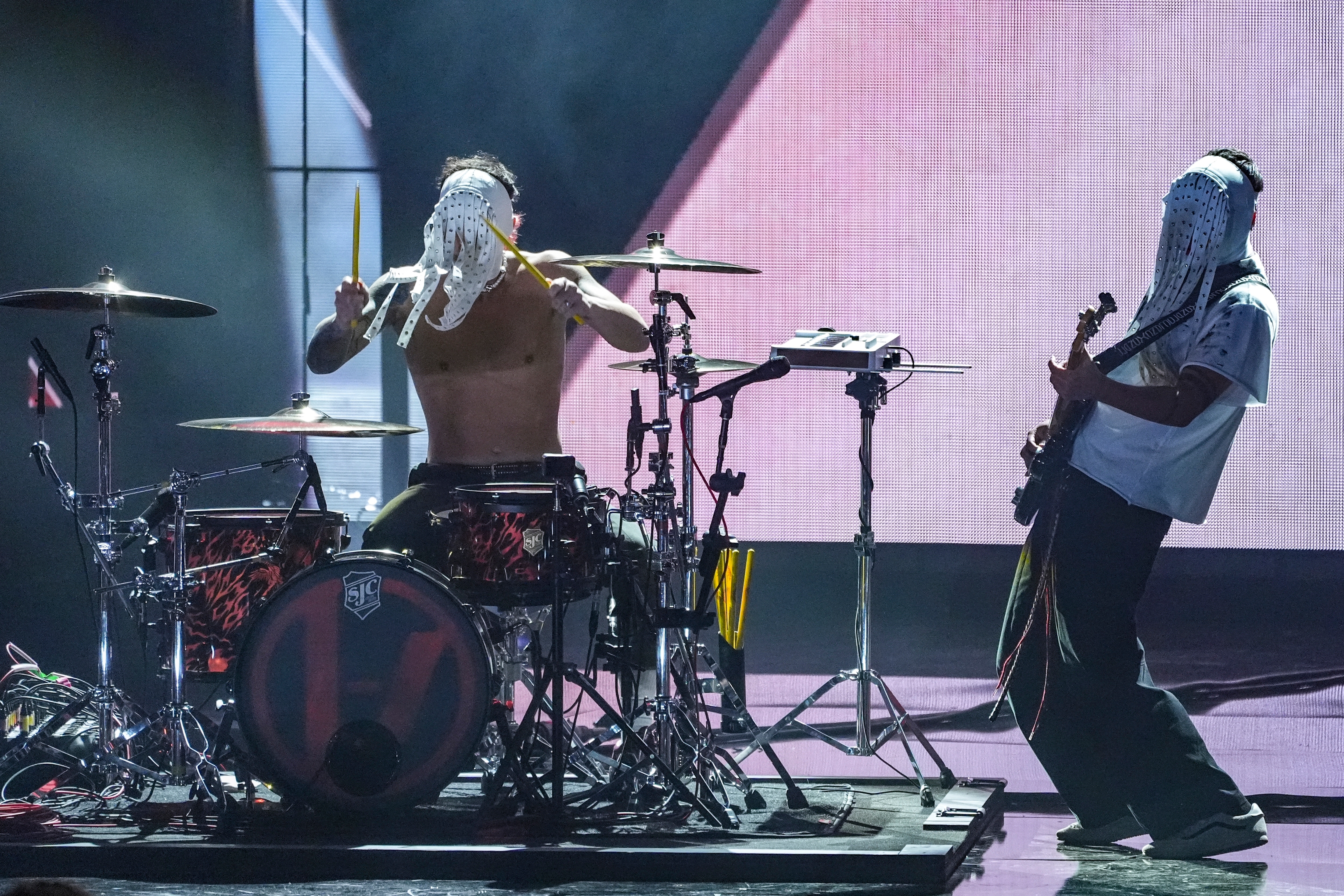 twenty-one-pilots.jpg