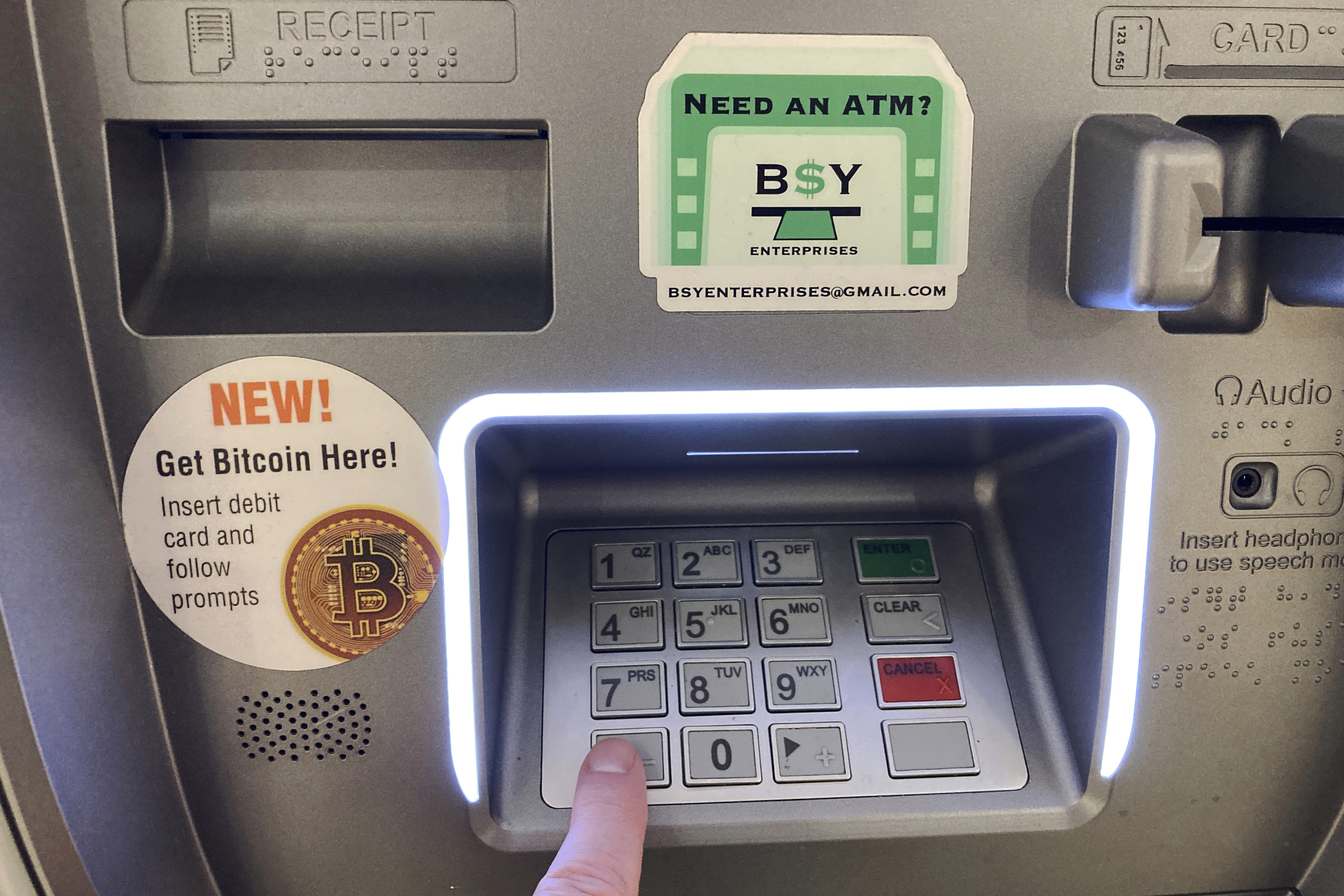Crypto kiosks targeted by Florida lawmakers | WLRN