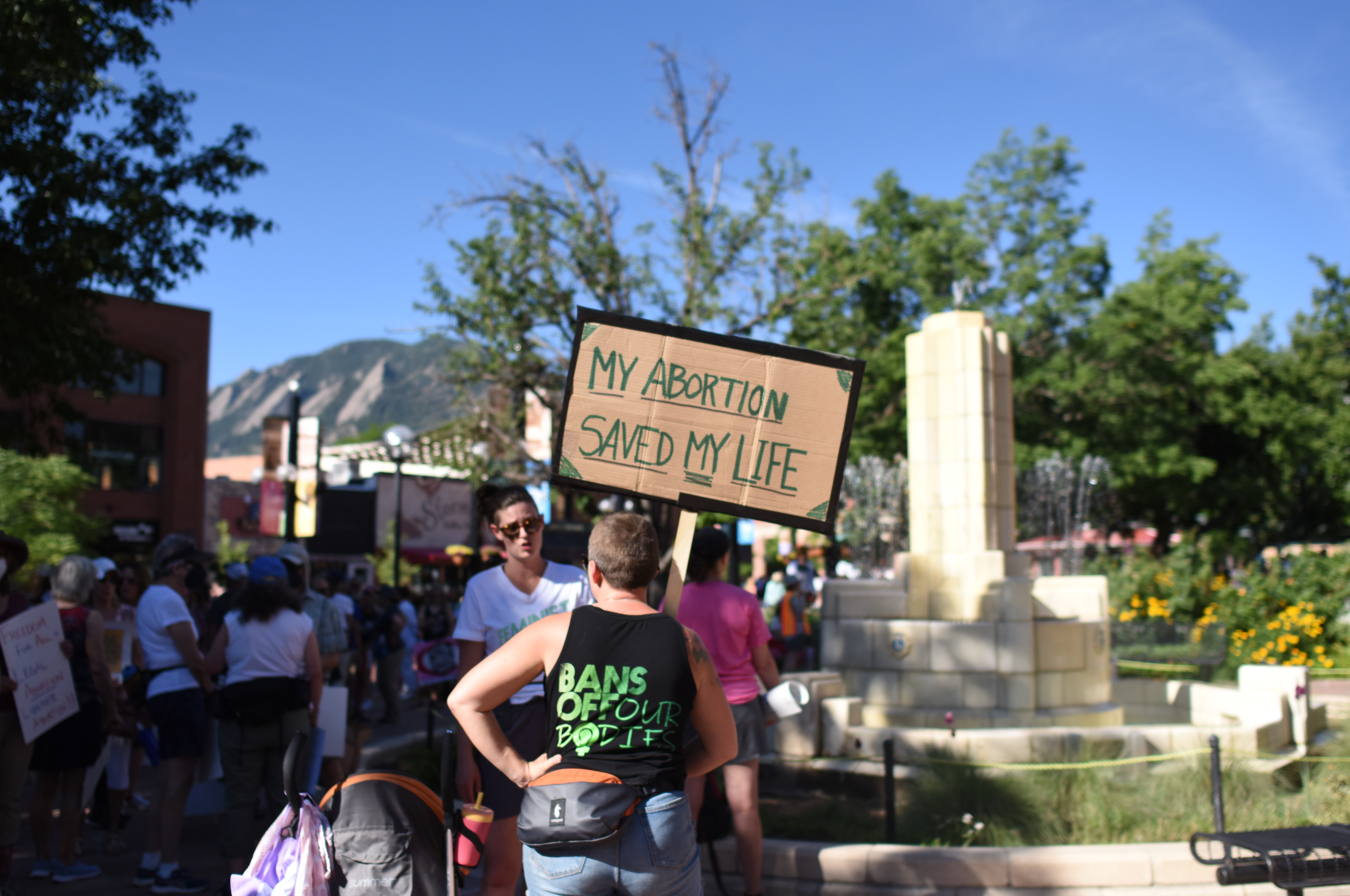 Demand for Colorado abortion care spikes as out-of-state patients face desperate circumstances - Vimarsana News
