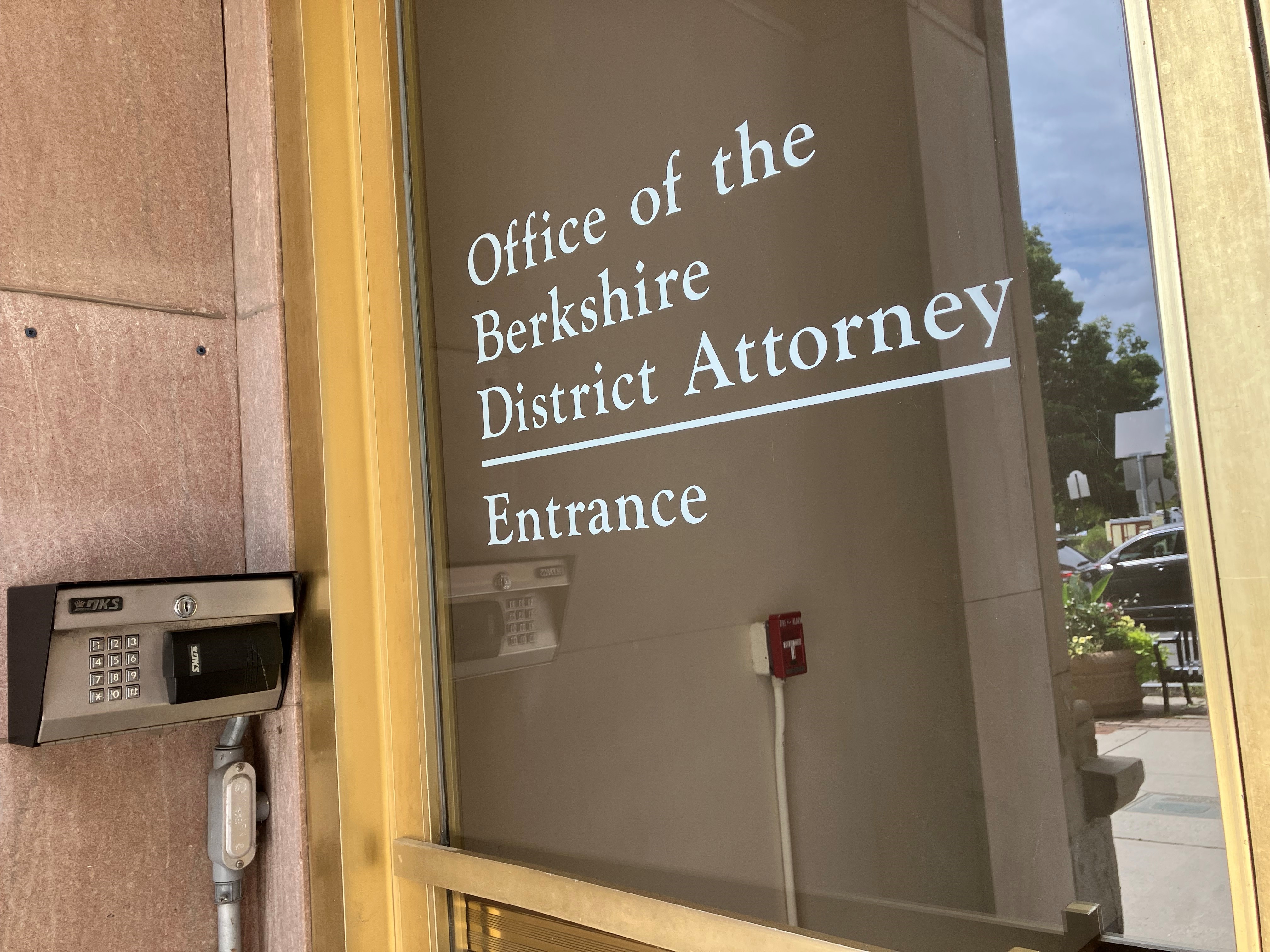 Criminal justice reform, accountability dominate Berkshire DA primary | New  England Public Media