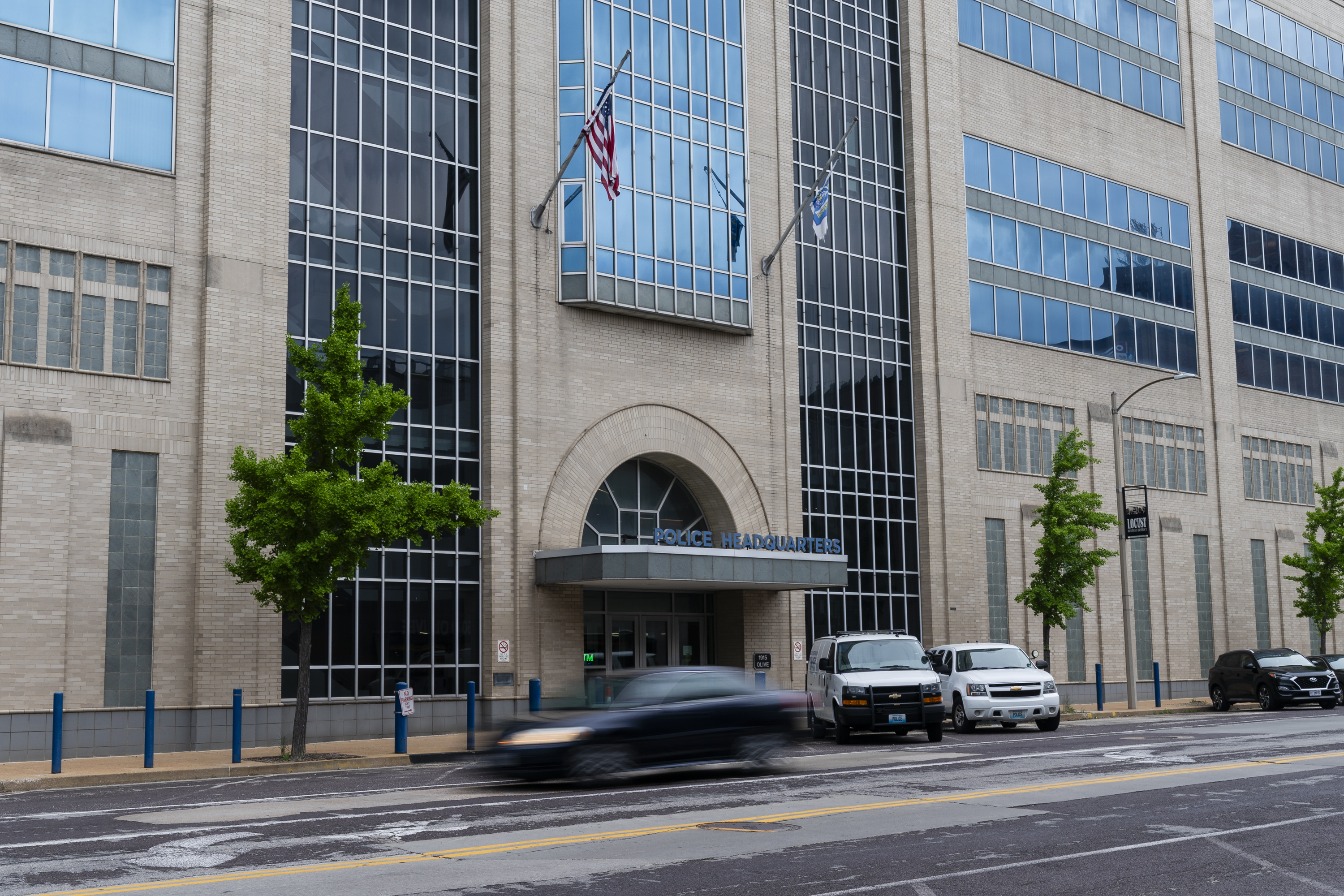 Prosecutors charge St. Louis cop with multiple felonies | STLPR