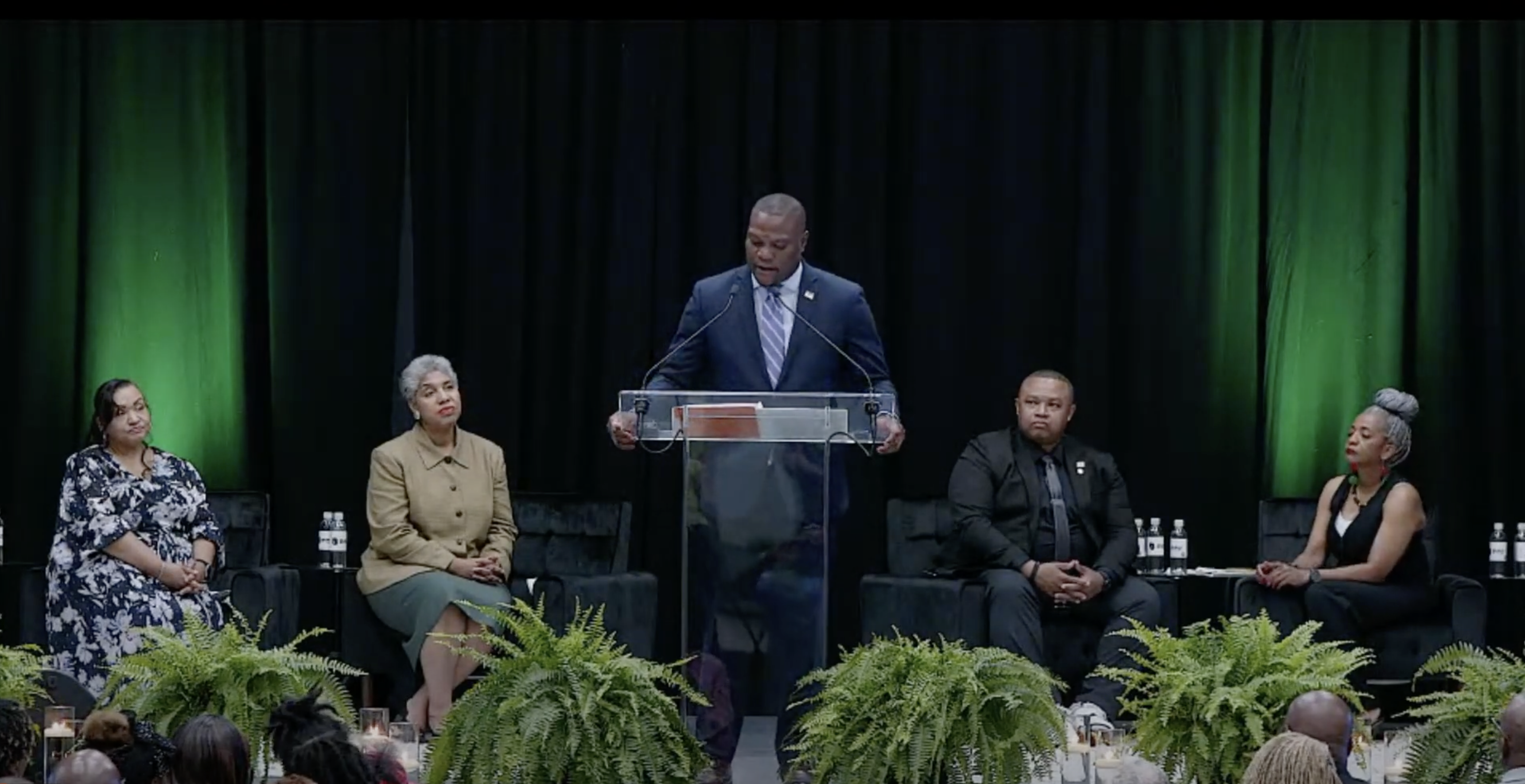 Mayor unveils $105 million Tulsa Race Massacre reparations package