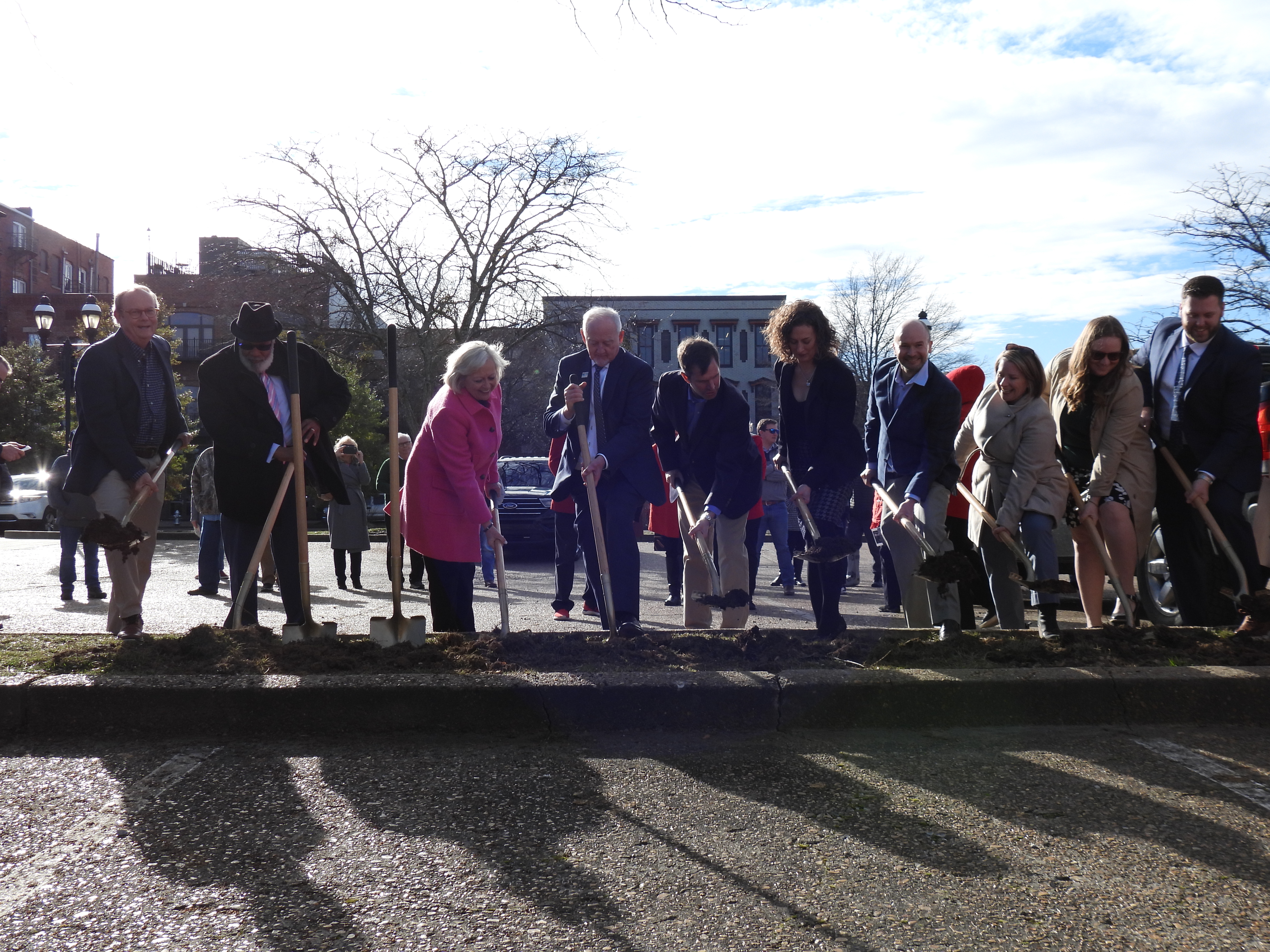 Beshear, Paducah officials and business partners break ground on City Block project - Vimarsana News