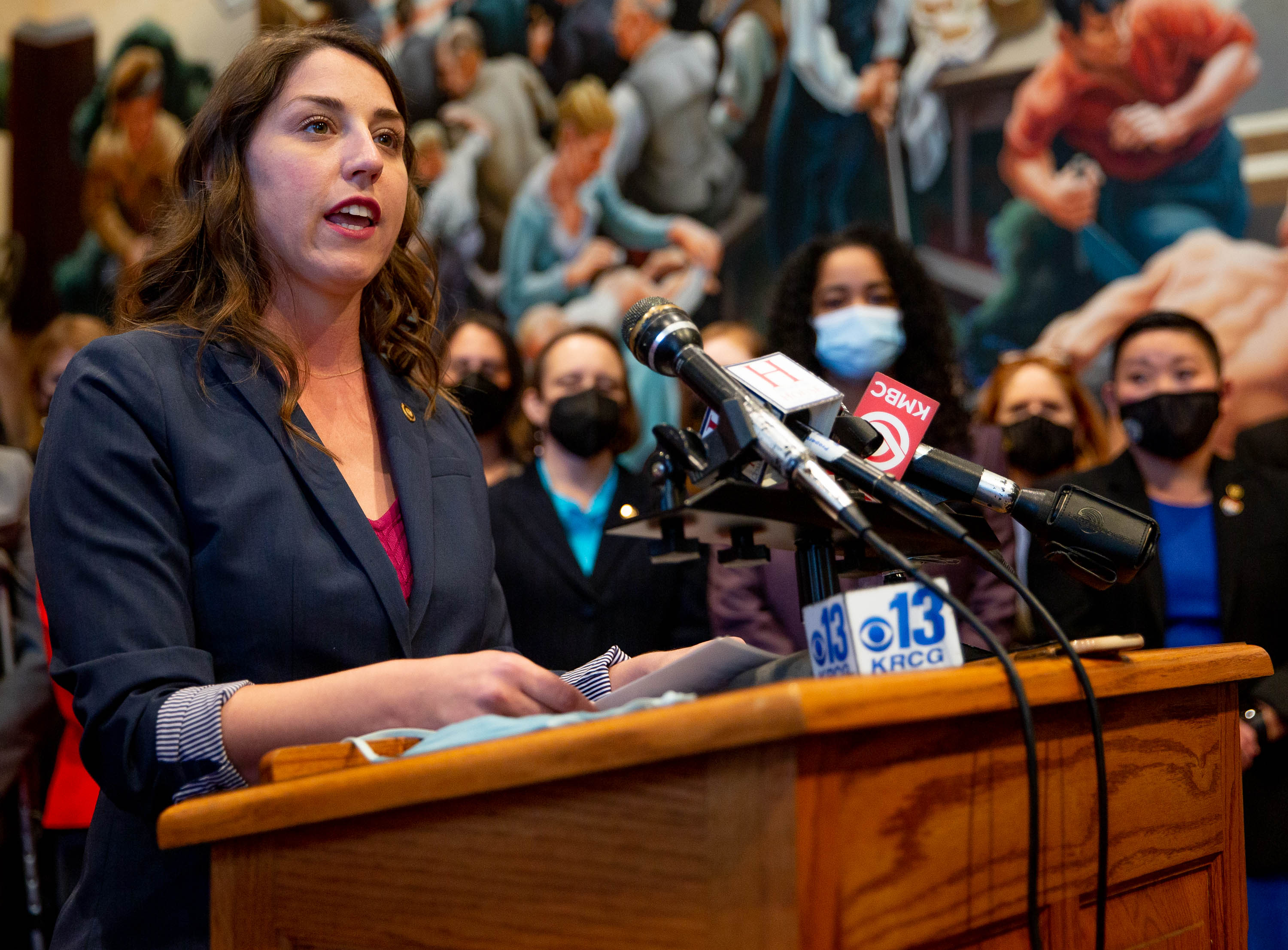 Democrat alleges Missouri is investigating hospital in retaliation for ad critical of Eric Schmitt - Vimarsana News