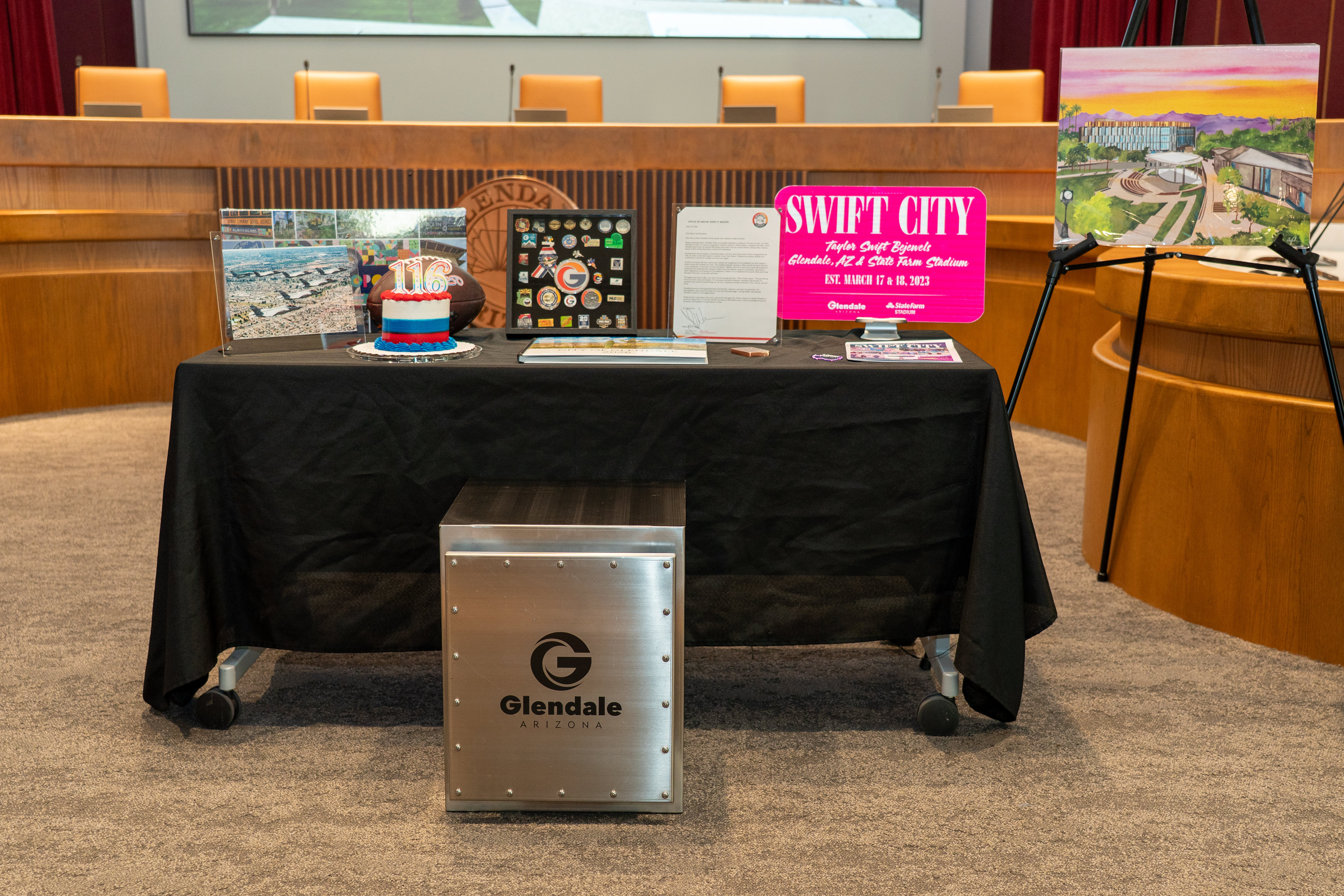Glendale unveils contents of time capsule buried in 1985
