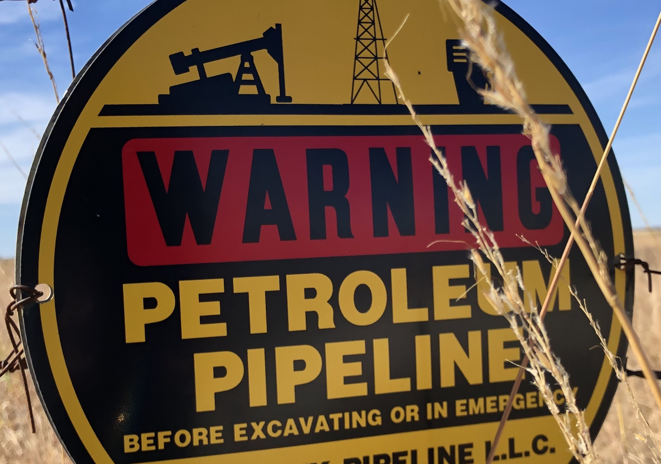 Keystone pipeline spills in Kansas, dirtying creek and causing oil prices to spike - Vimarsana News