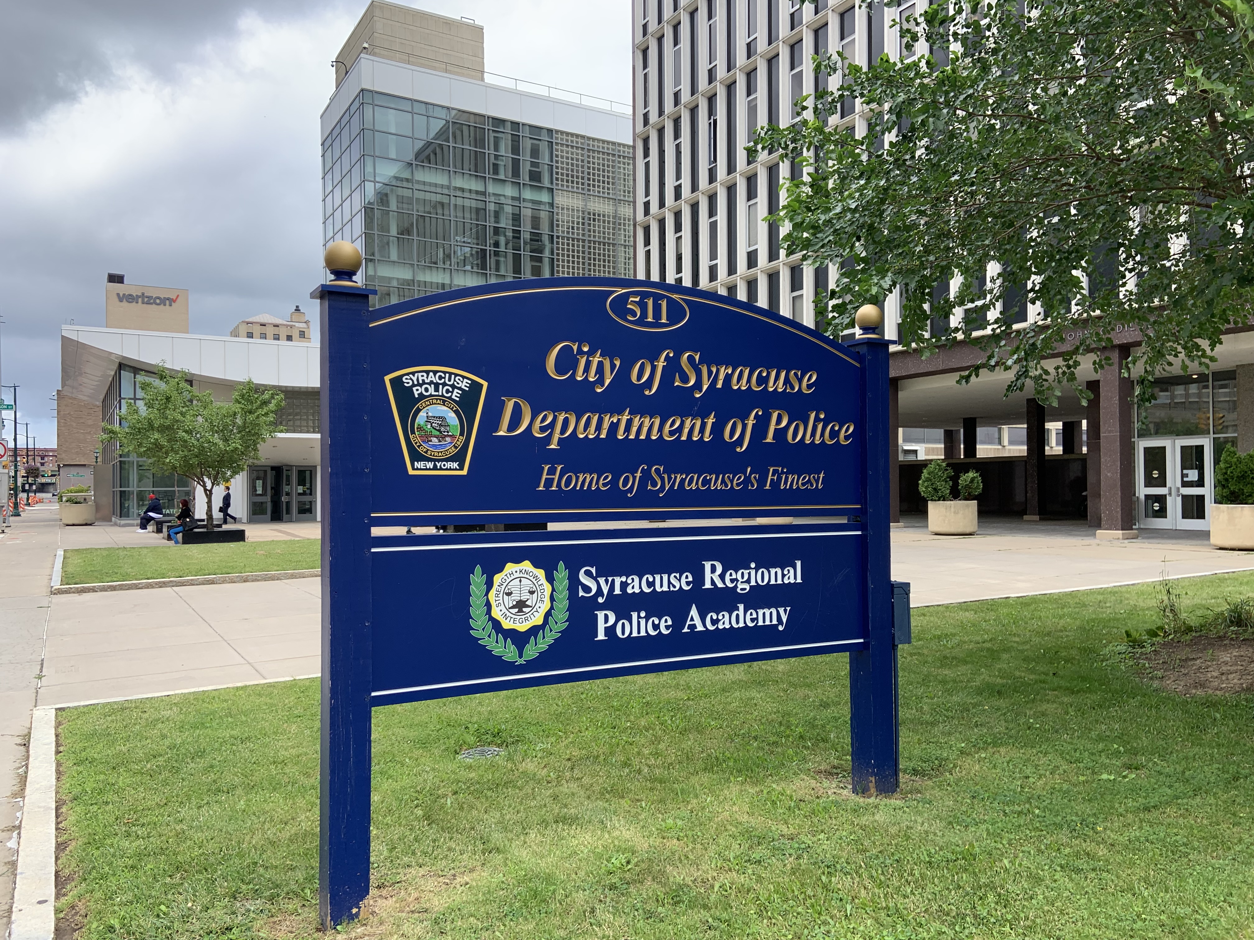 Syracuse lawmakers approve new contract for city police department | WRVO  Public Media