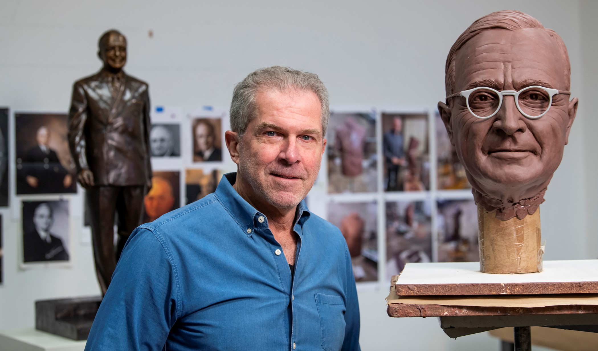 A Kansas City sculptor secures his legacy with Harry Truman statue at the US Capitol - Vimarsana News