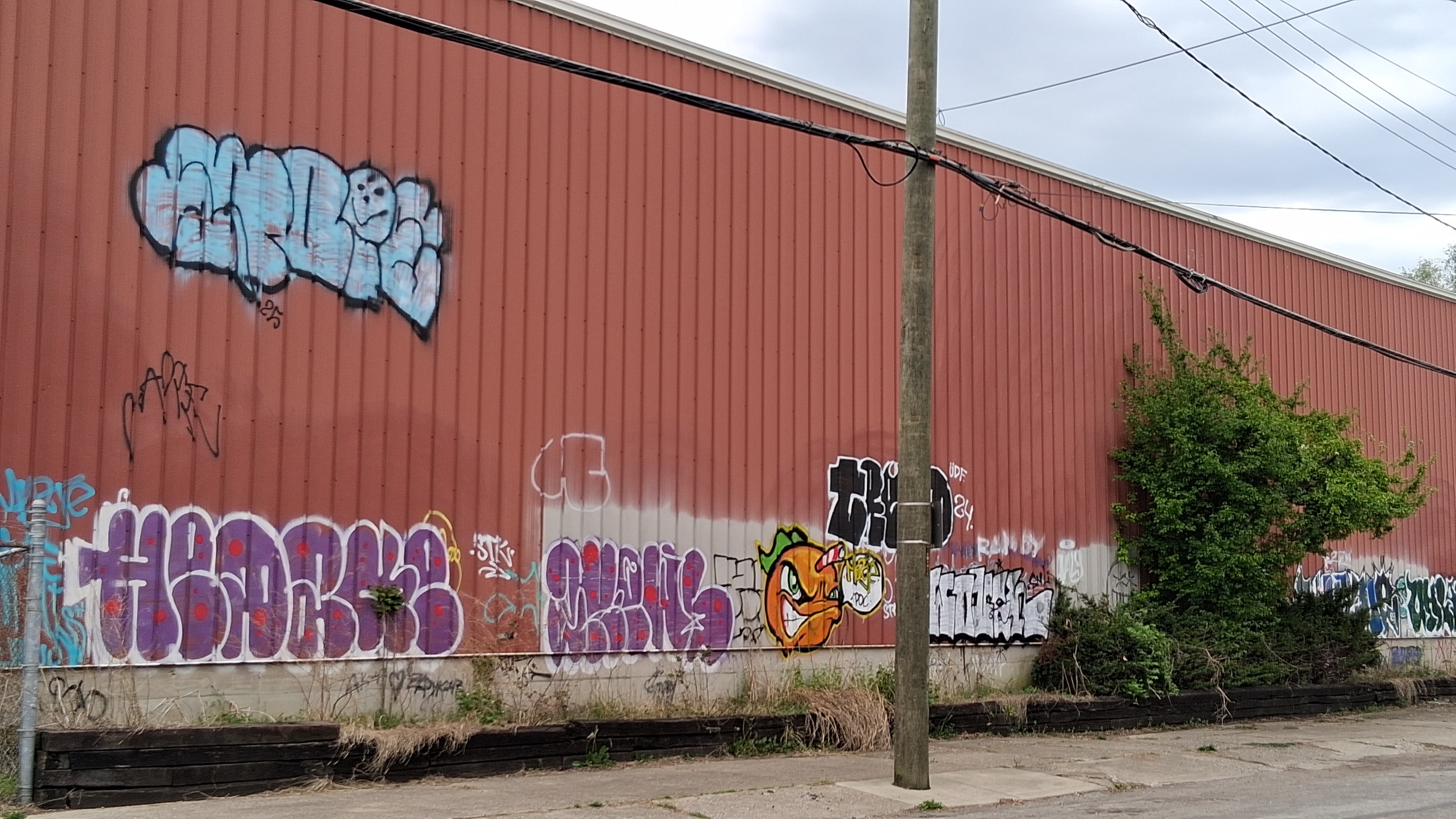 Cincinnati Council considers a graffiti amnesty program | WVXU