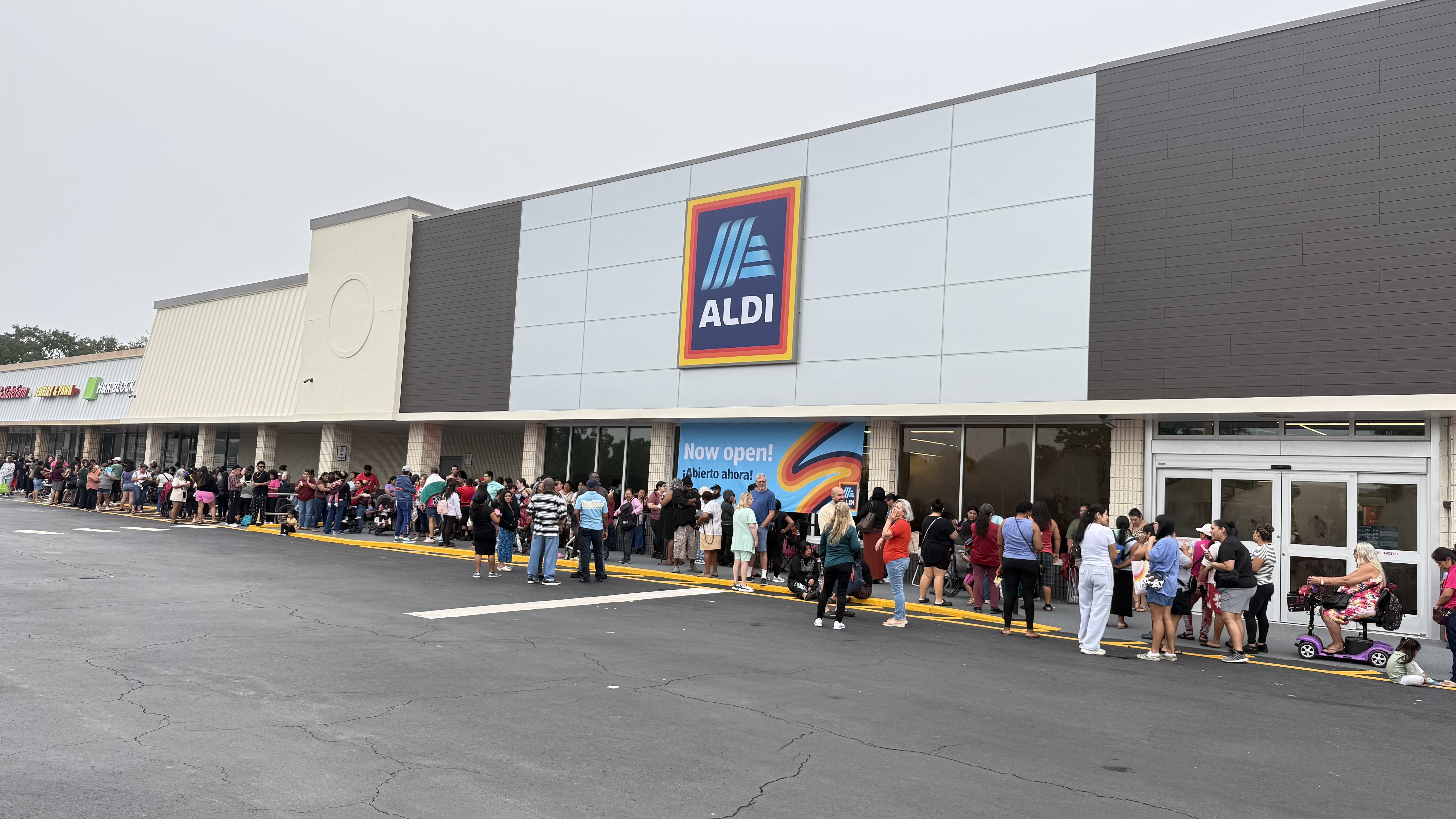 Food dessert officially over in Immokalee with opening of Winn Dixie replacement...