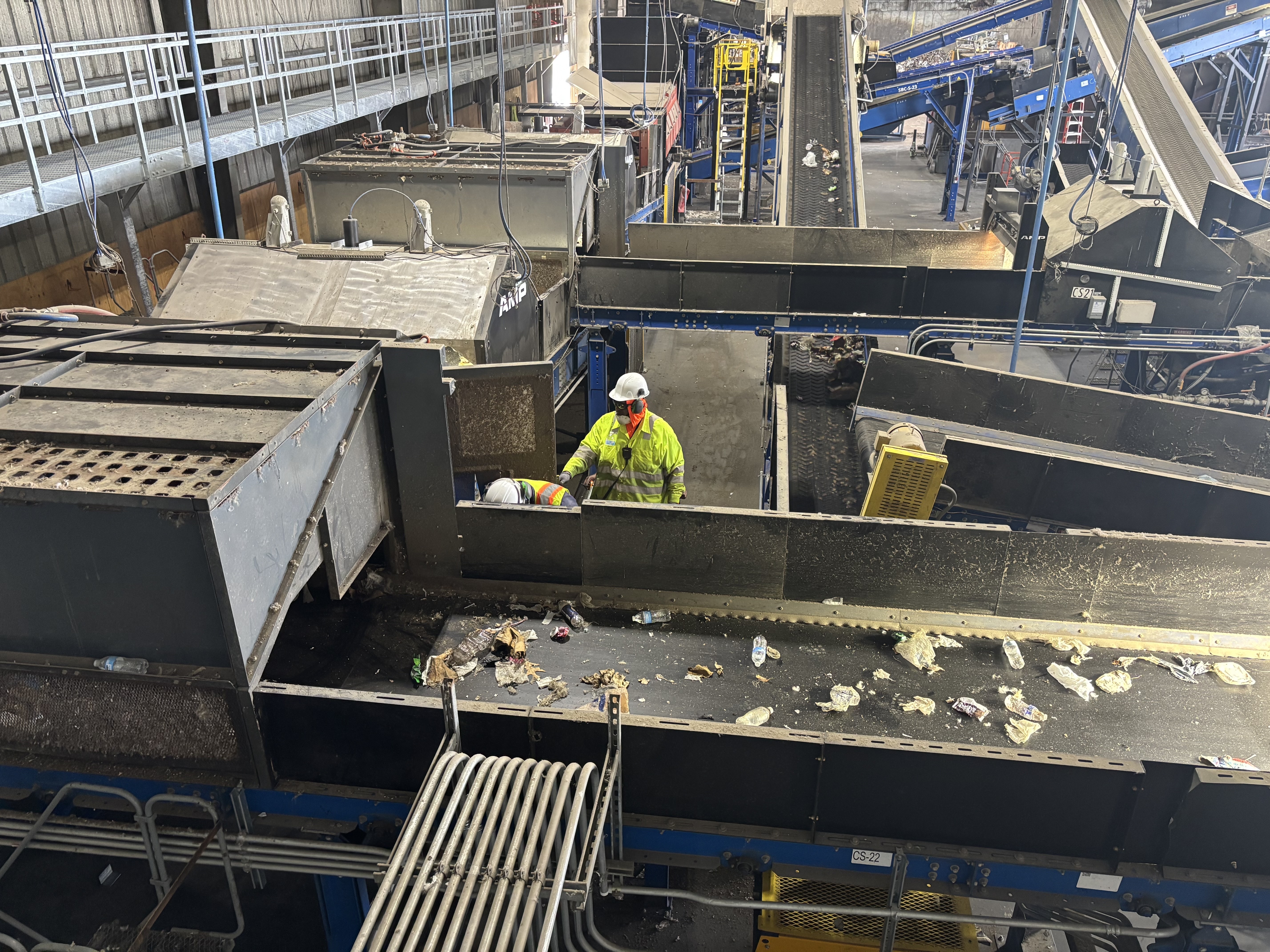 Expanded trash-to-recycling plant using AI launches in Portsmouth under $450M regional agreement