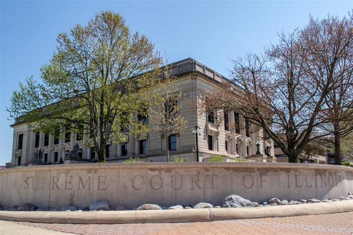 Illinois Supreme Court asked to define limits of river access - Vimarsana News