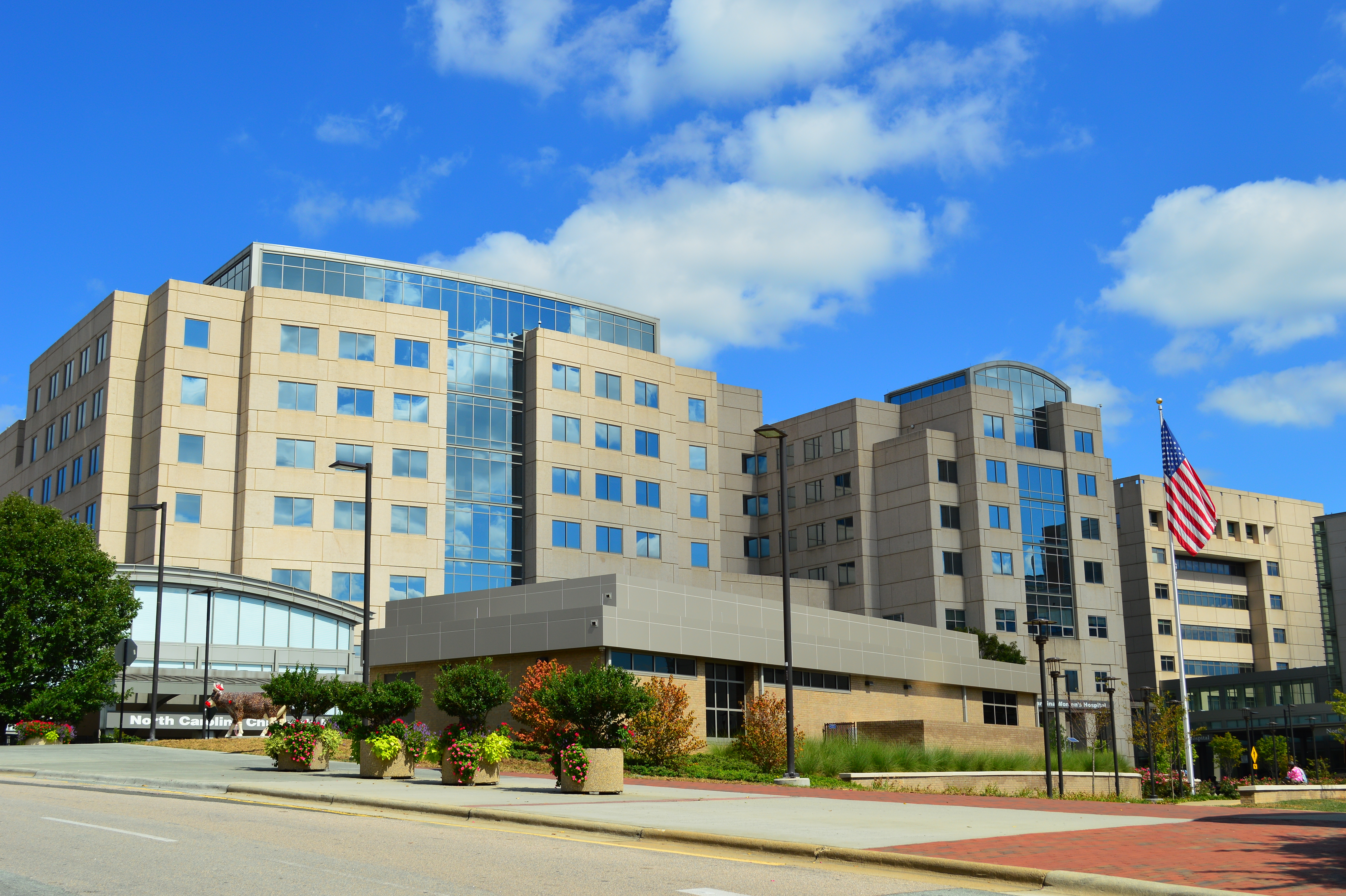 After federal warnings, NC hospitals say they now comply with price transparency rule - Vimarsana News