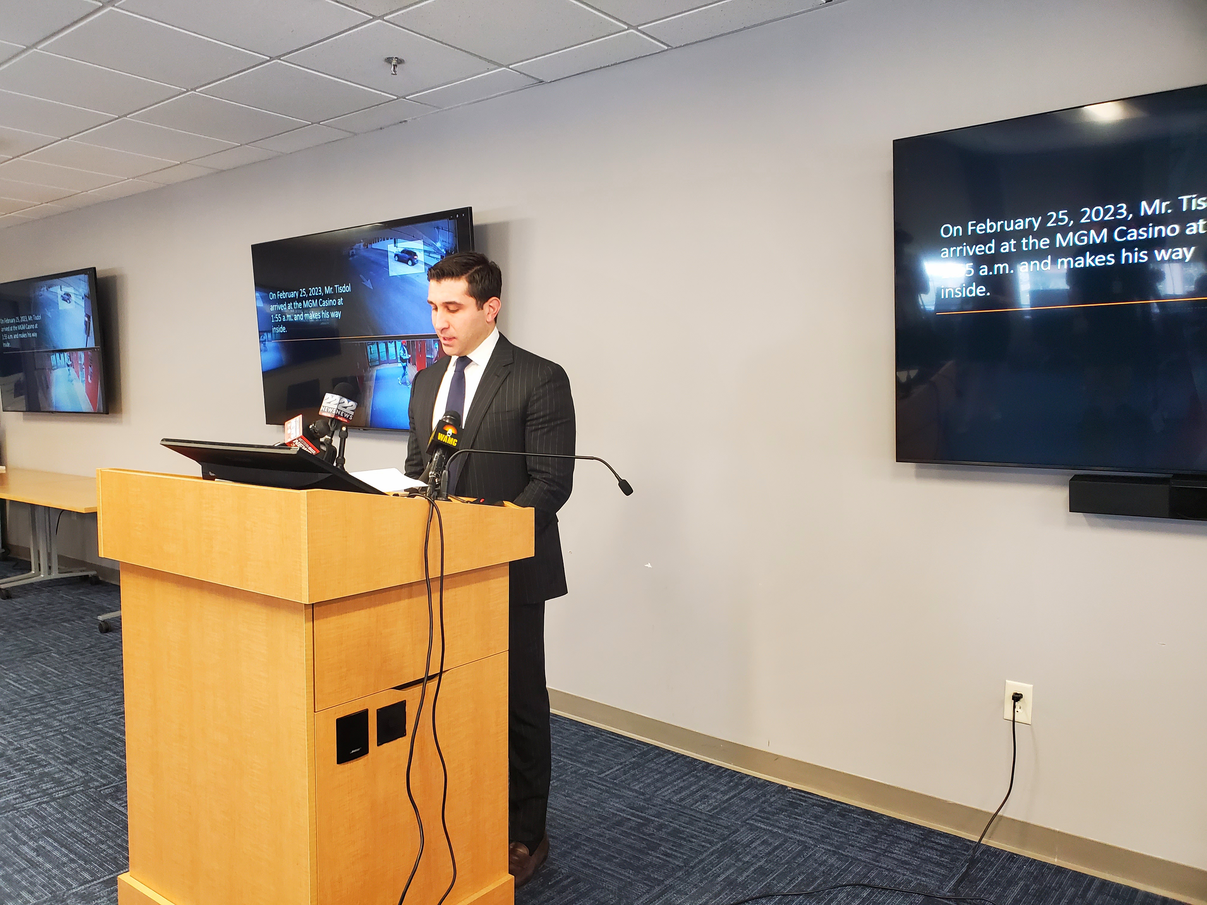 Hispanos, la mayoría de las víctimas del peor tiroteo masivo en la historia  de EE.UU. - Los Angeles Times, image size:4032x3024