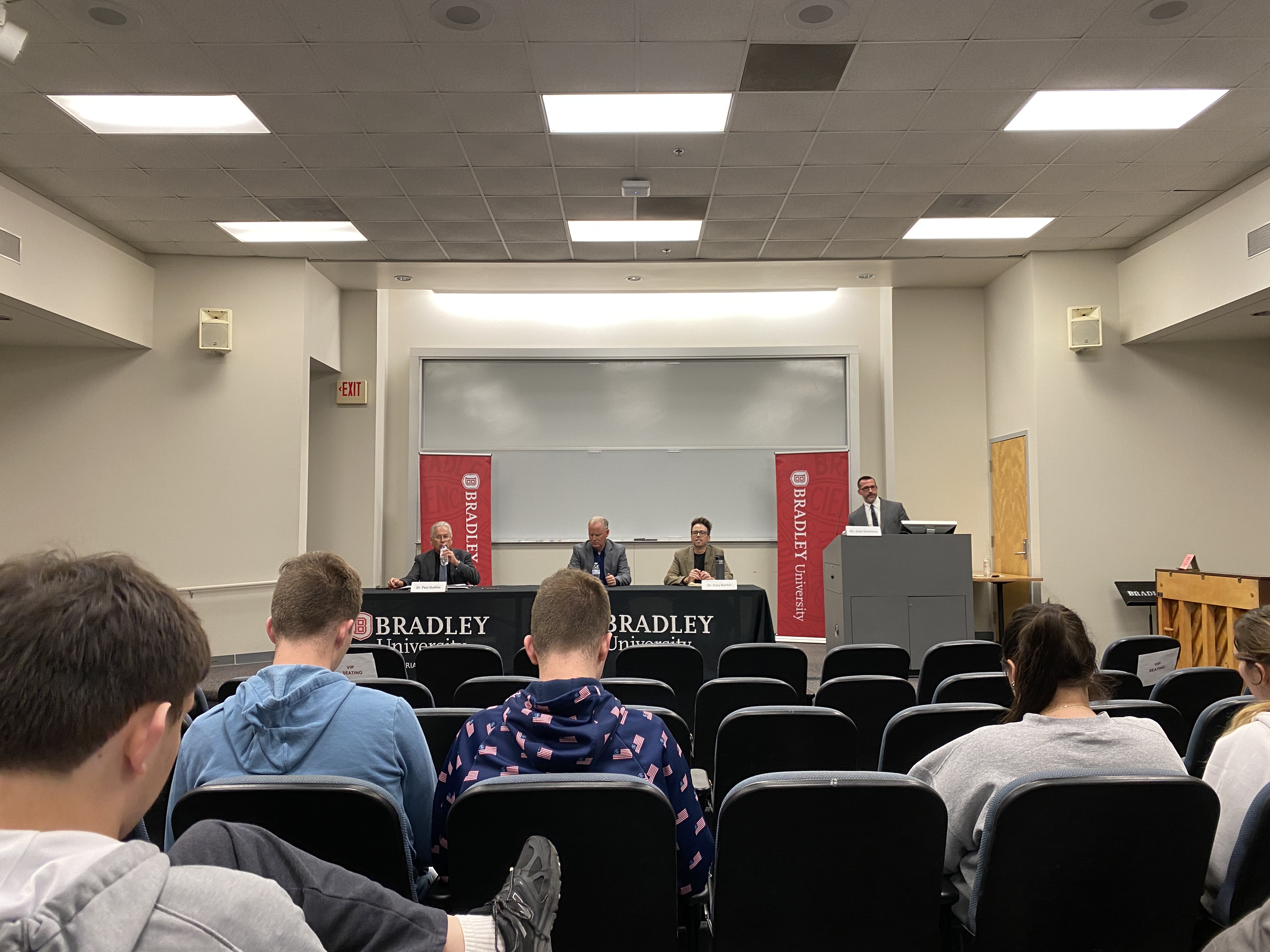 Legalized sports betting is changing how fans, athletes experience the game  | WCBU Peoria