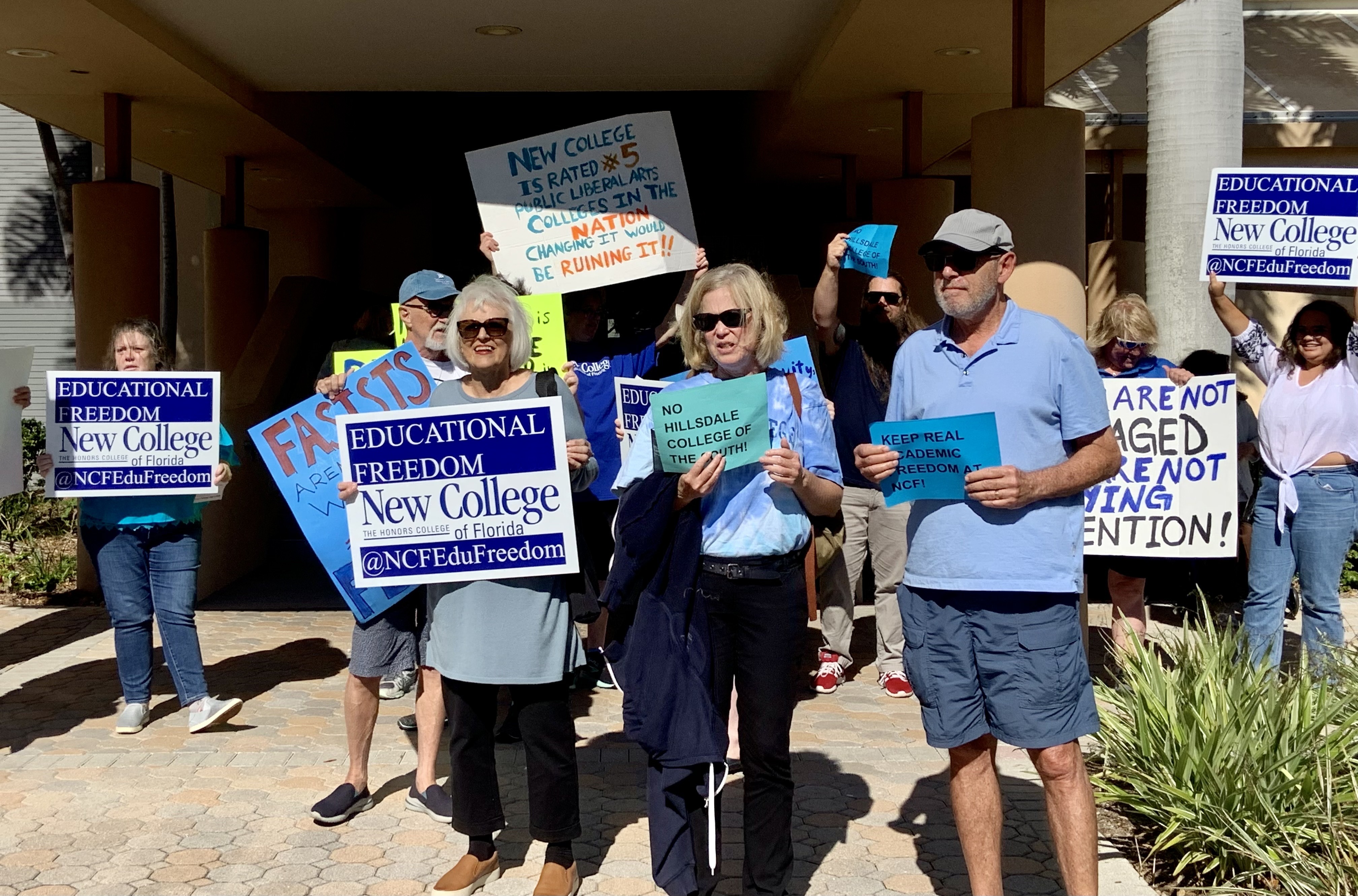 Demonstrators oppose DeSantis' moves to transform New College - Vimarsana News