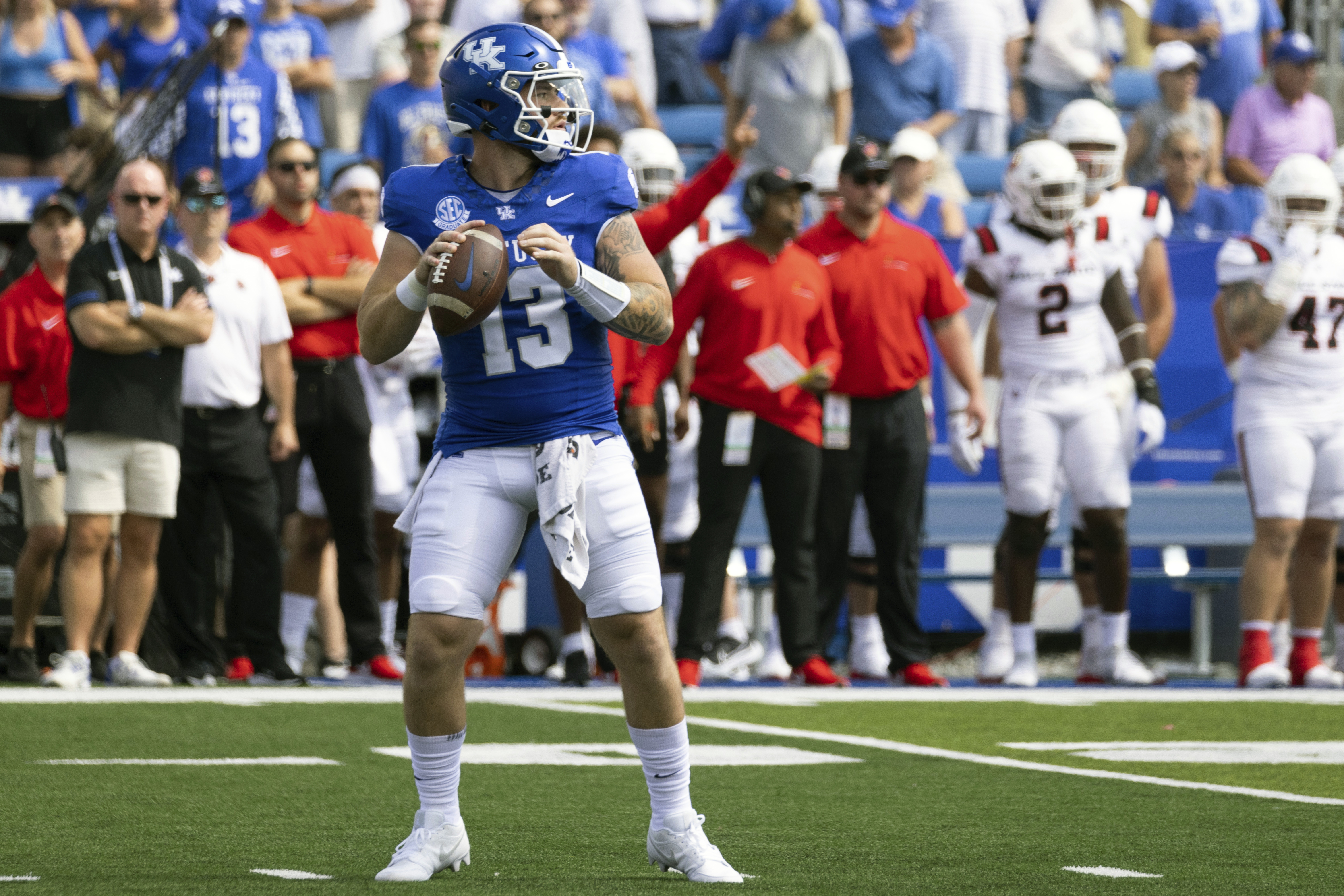 Ray Davis, Devin Leary and opportunistic defense help Kentucky blow out Ball State 44-14 in opener