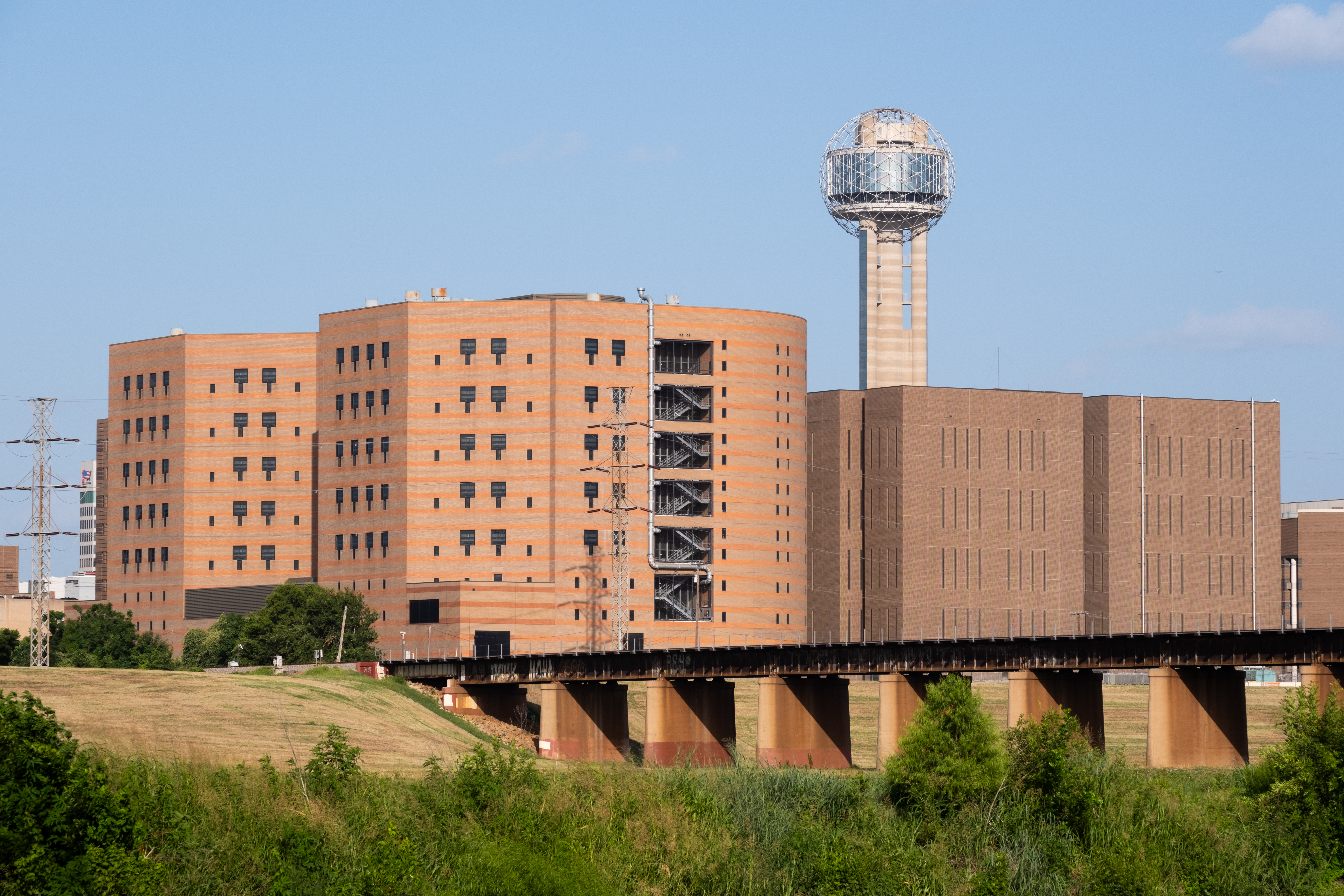 Dallas County Jail is 99% full | KERA News