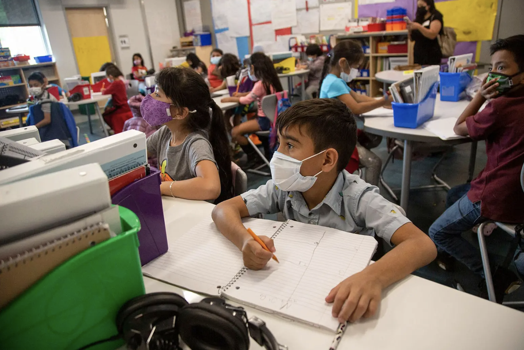 Conservative backlash pushes Texas social studies curriculum review to 2025 - Vimarsana News