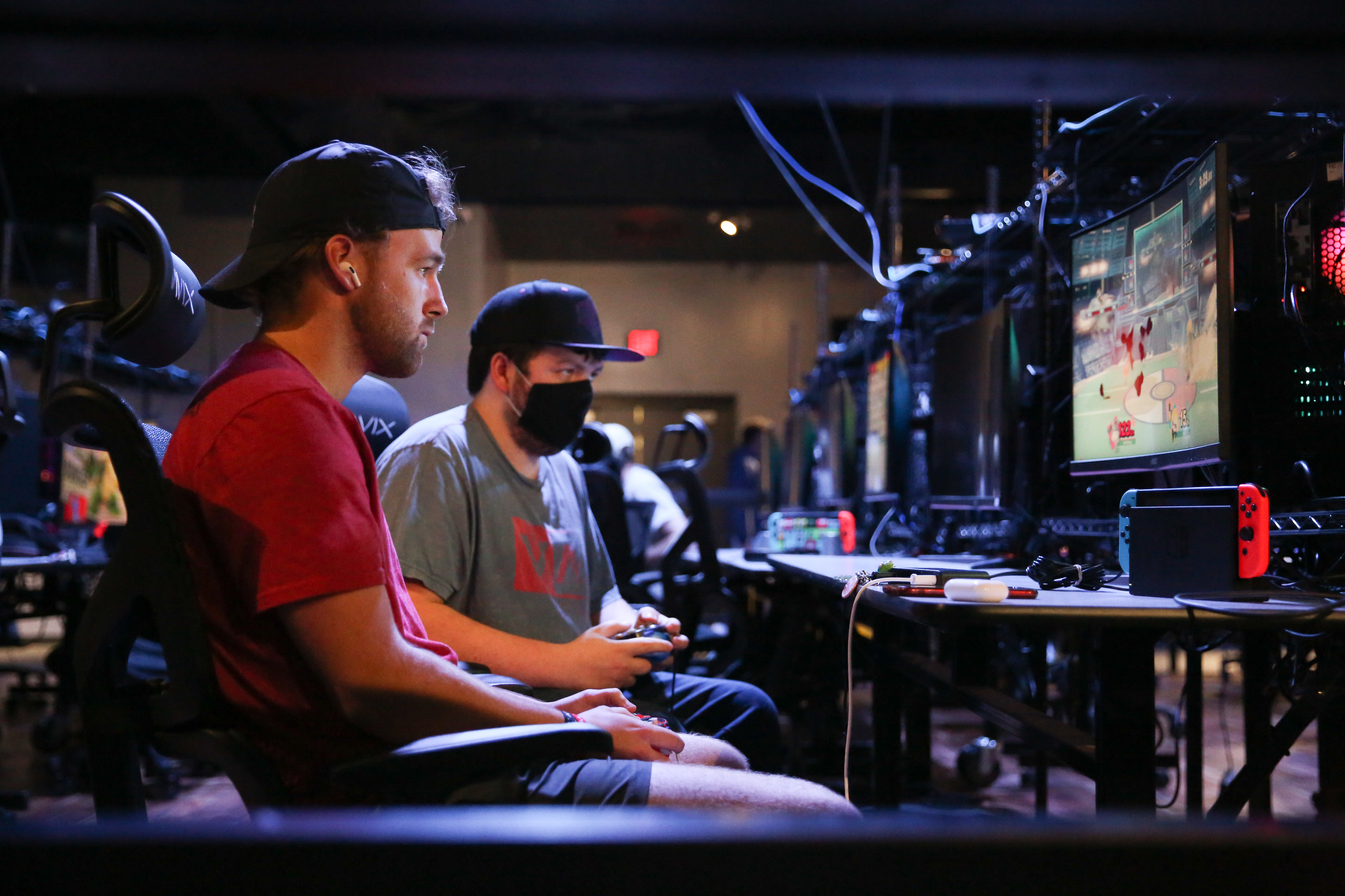 Xotin eriga boglab qoygan (ruscha video) Yalangoch Nastya Kamenskixning porno videosi