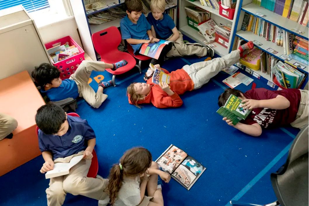 Politics and pandemic are driving Texas teachers to consider quitting, survey finds - Vimarsana News