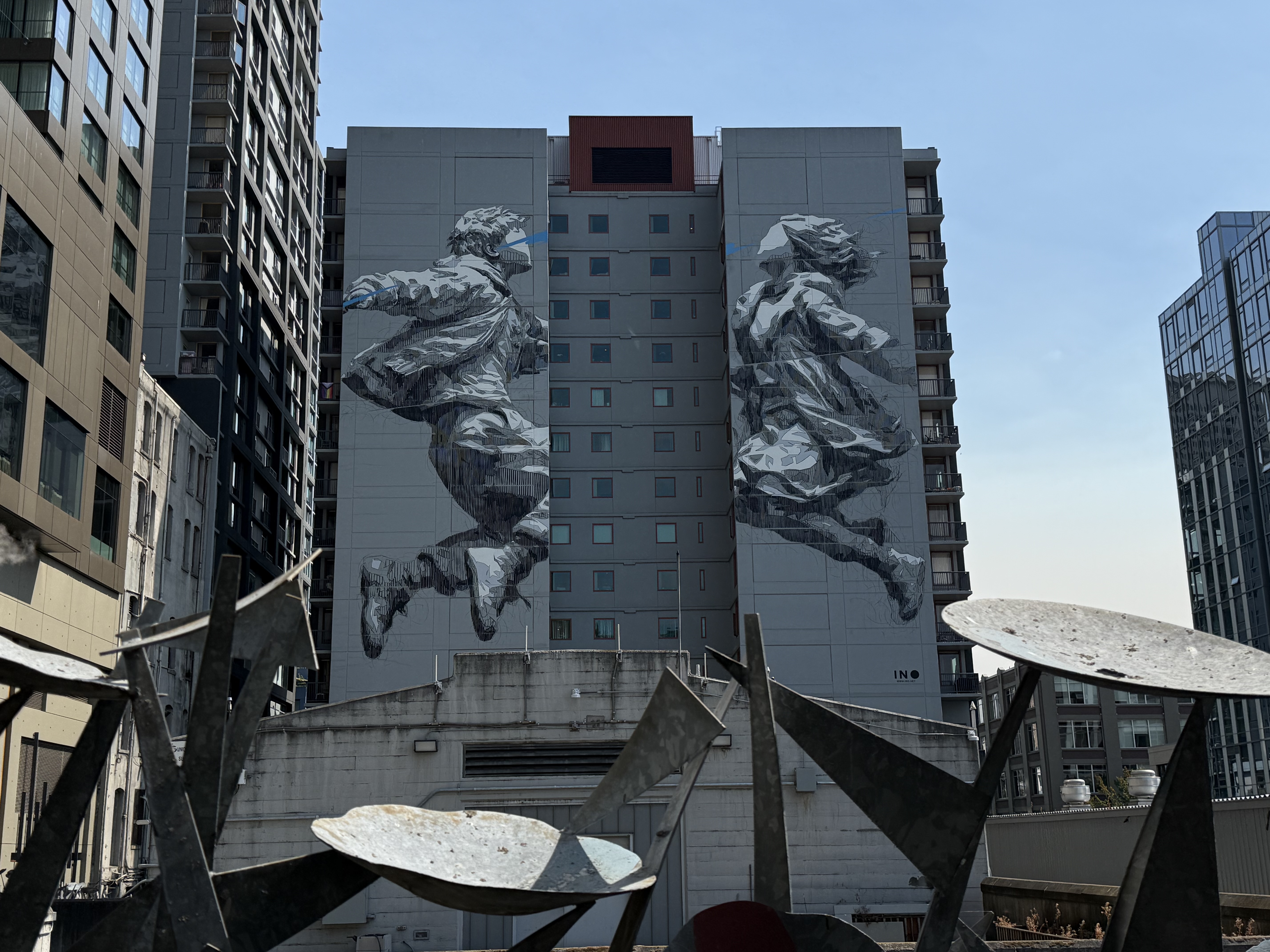 アート・デザイン・音楽 The New Waterfront: A Worldwide Urban Su More public art expected in Seattle ahead of 2026 World Cup | KNKX