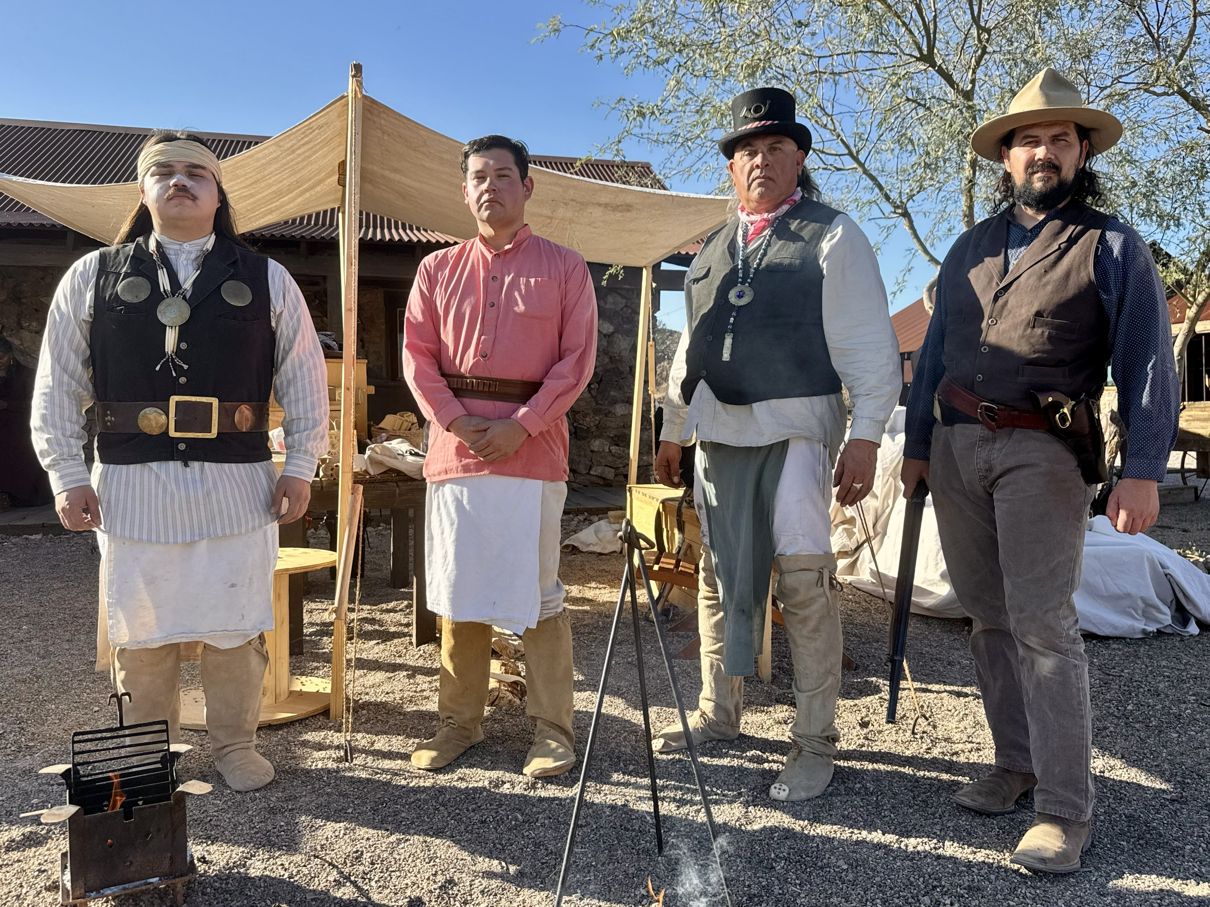 Apache Clothing Men