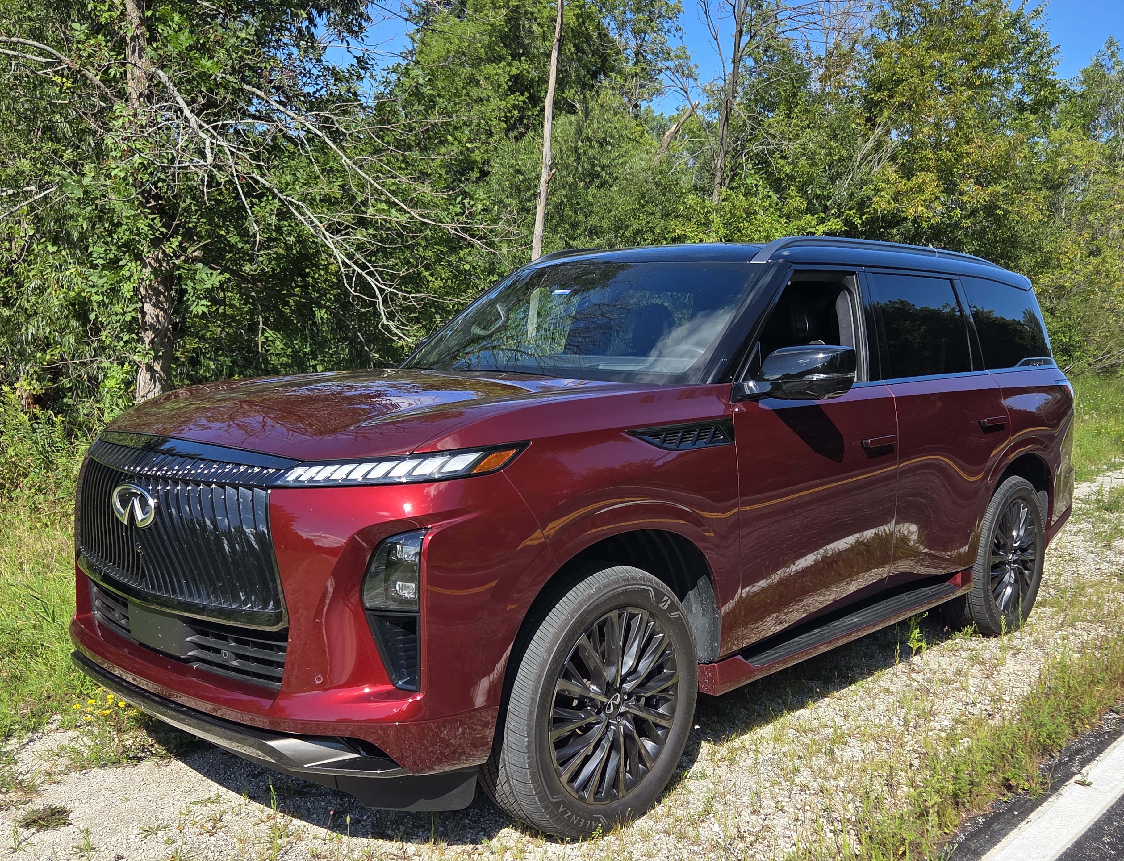 2025 Infiniti QX80 Autograph 4WD review | WUWM 89.7 FM