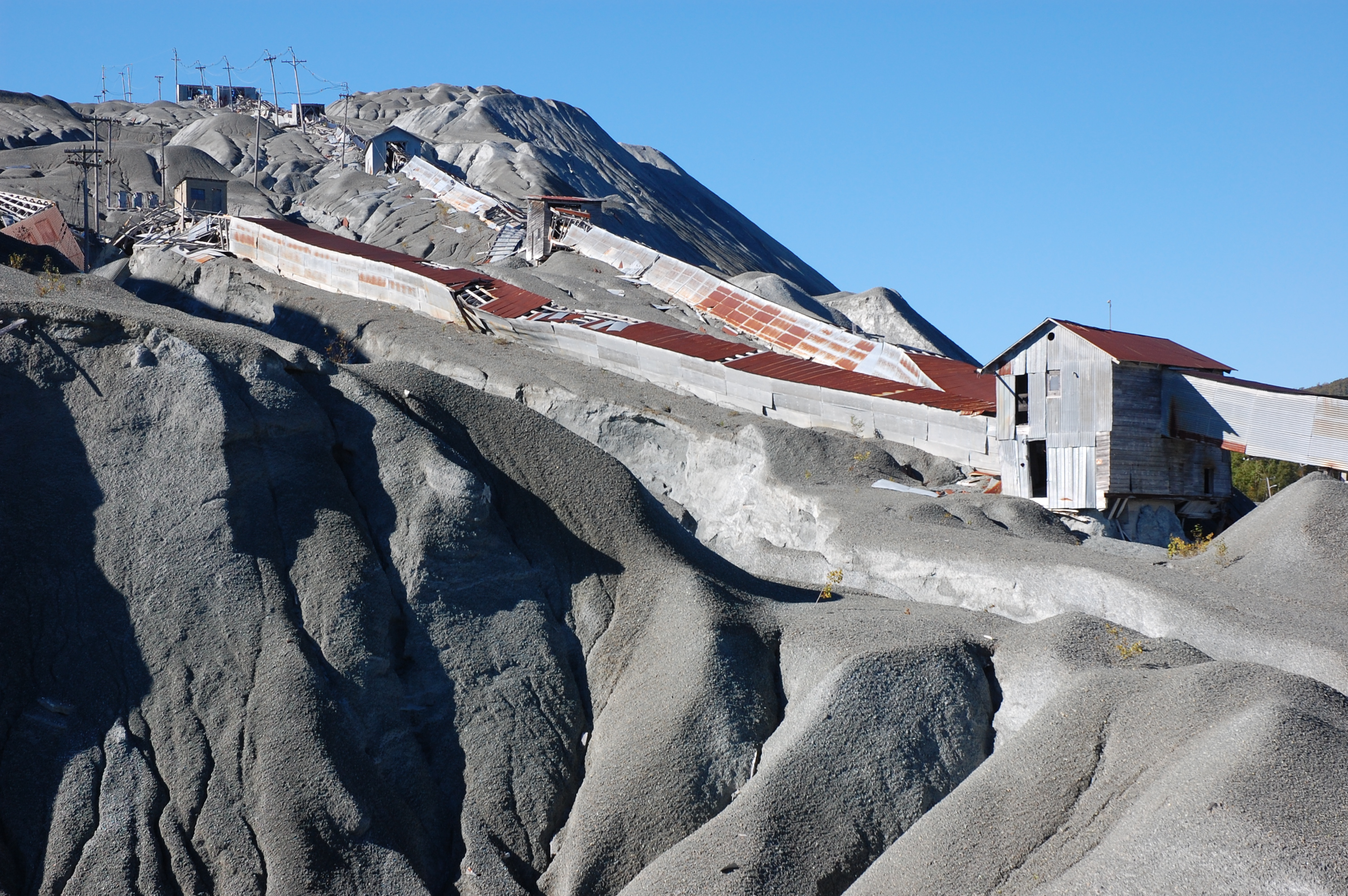 A Vermont asbestos mine shut down in the '90s. Then came the real
