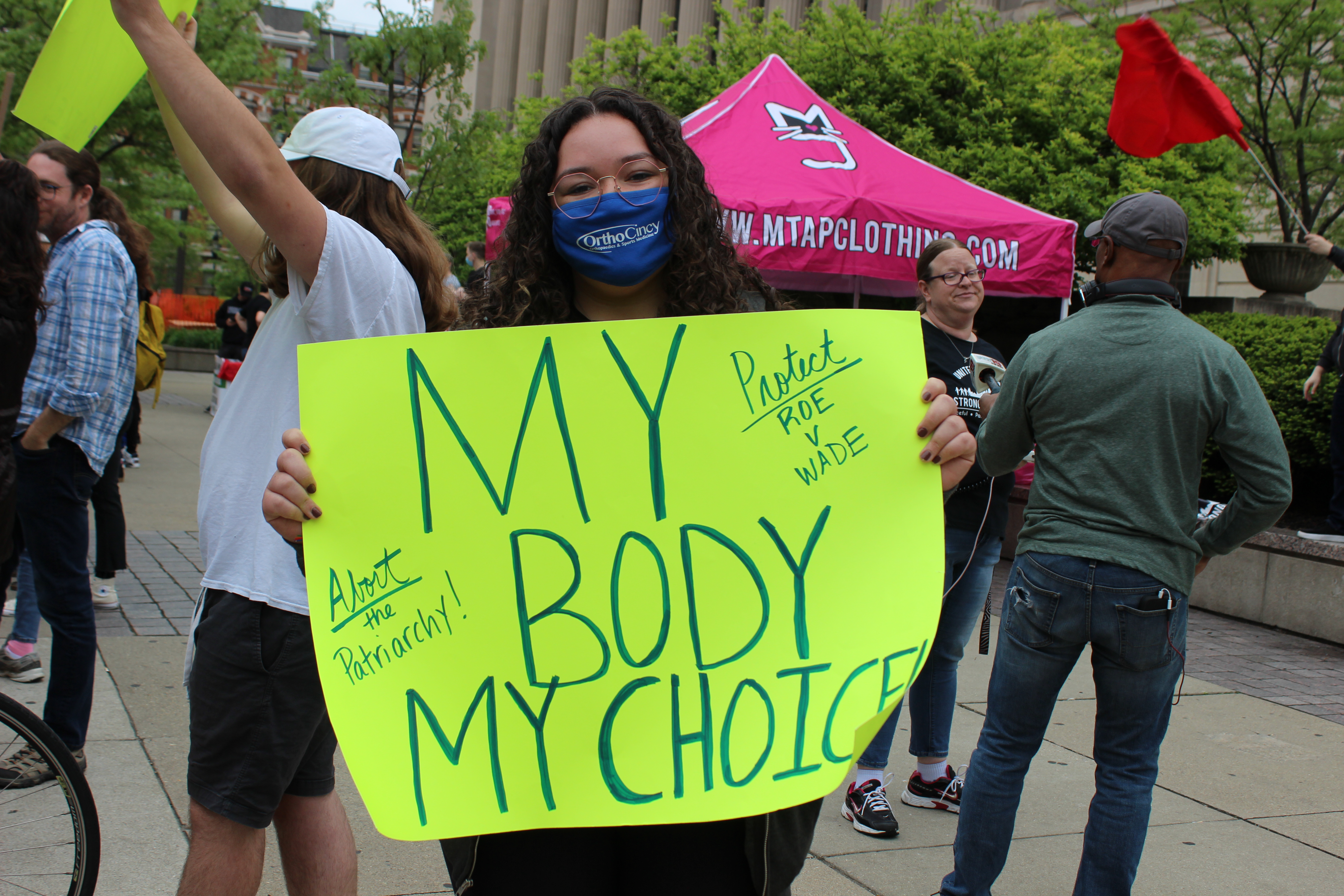 From 'positive step' to 'dangerous and chilling,' Cincinnati residents react to Roe v. Wade decision - Vimarsana News