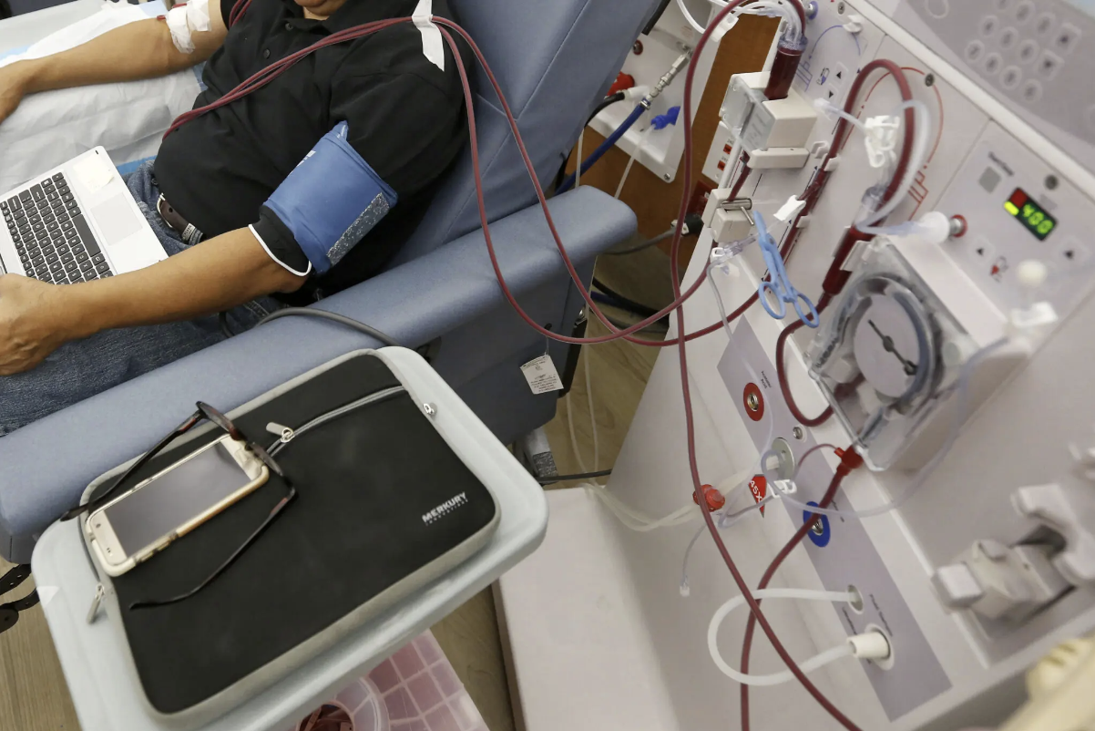 Texas dialysis patients hope new state law keeps centers open during major  weather events | KUT Radio, Austin's NPR Station