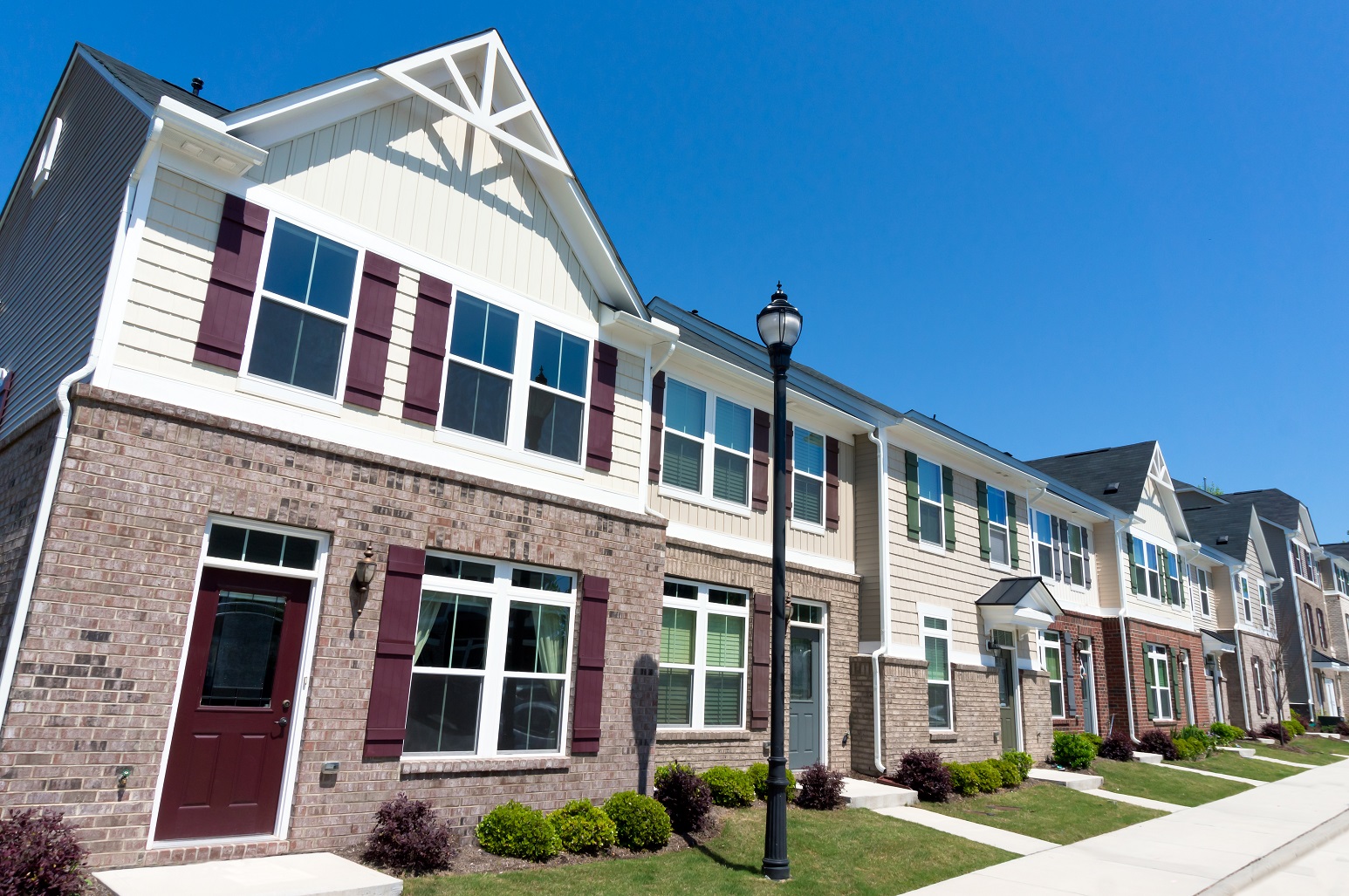 Florida Democrats call on Gov. DeSantis to declare a state of emergency over affordable housing - Vimarsana News