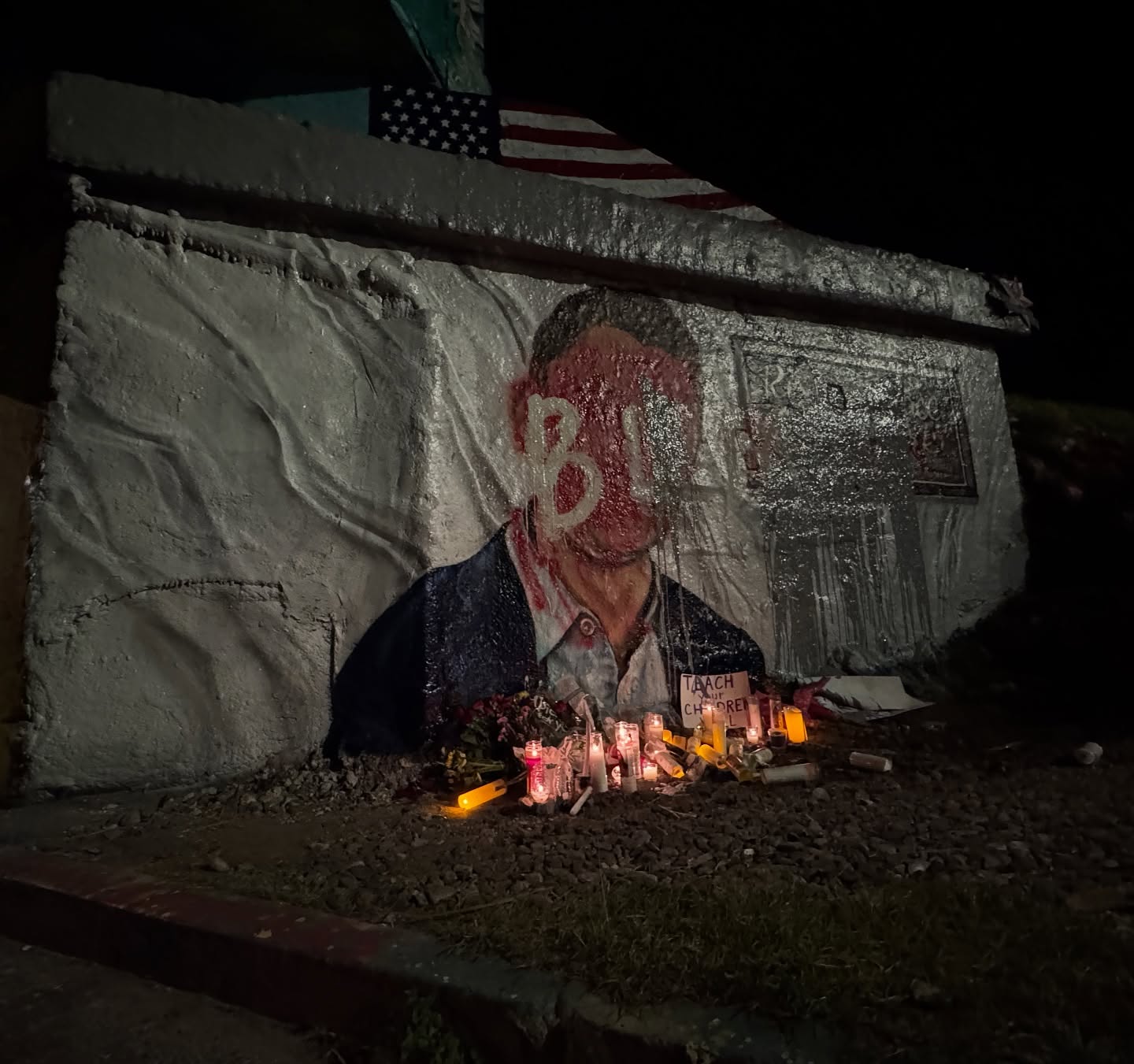 Reeves rejects 'knee-jerk' limits on Graffiti Bridge gatherings