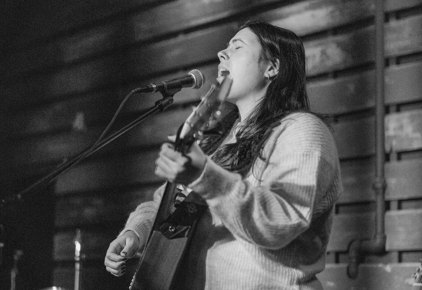 洋楽 GIGI. IN.MUSICA Studio Milwaukee Session: Gigi Perez | Radio Milwaukee