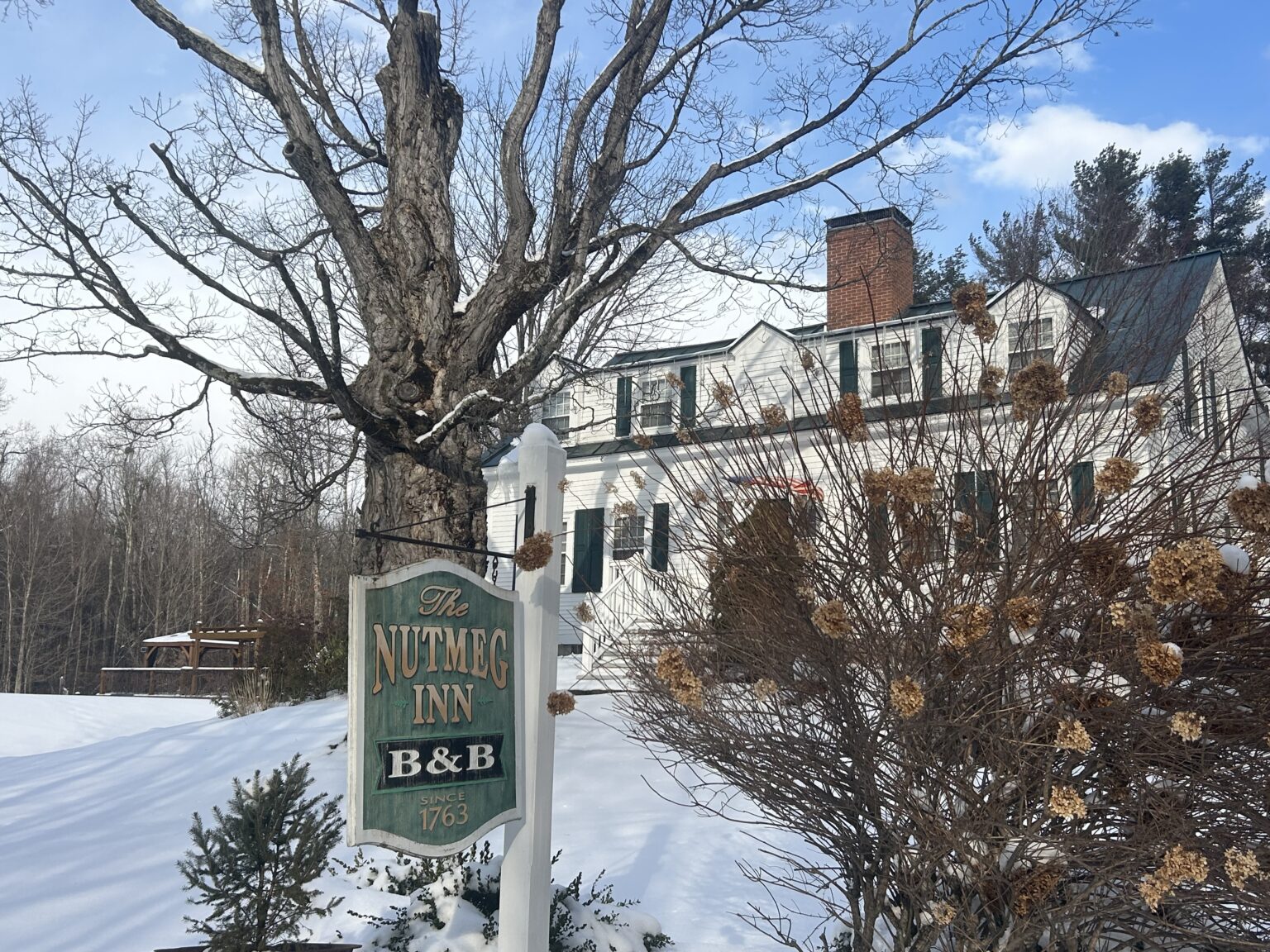 nhpr.org - Molly Rains, New Hampshire Bulletin - Small inns, hotels across NH bear the burden of slouching Canadian tourism