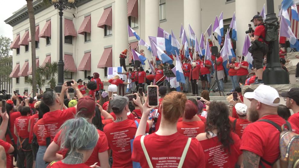 A Florida Senate panel backs a bathroom bill as drag queens protest - Vimarsana News