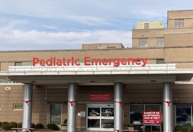 Hospitals across 4 states band together to treat acute pediatric cases amid 'tripledemic' - Vimarsana News