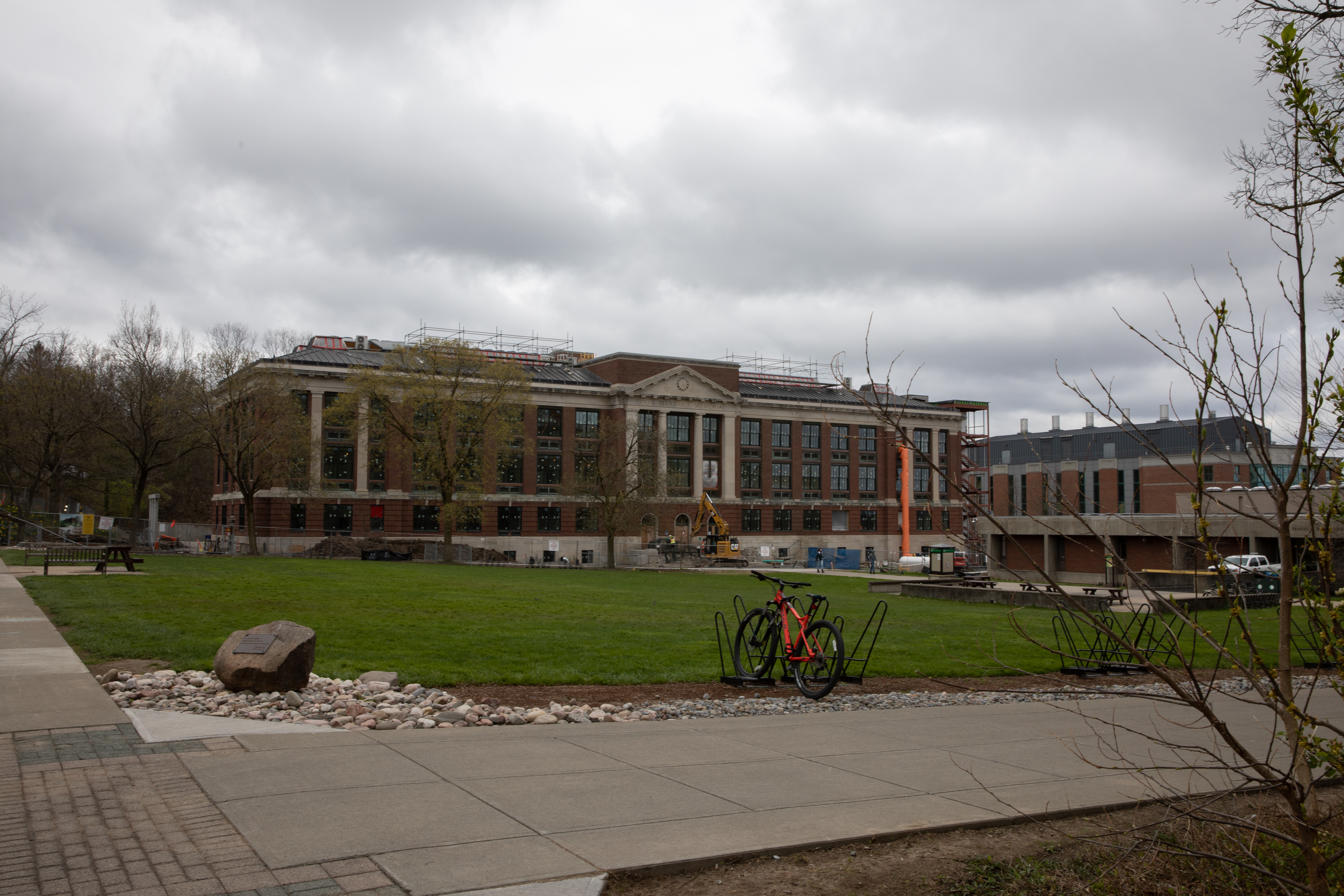 SUNY faculty union calls for more state funding to erase deficits at ESF,  other campuses | WAER