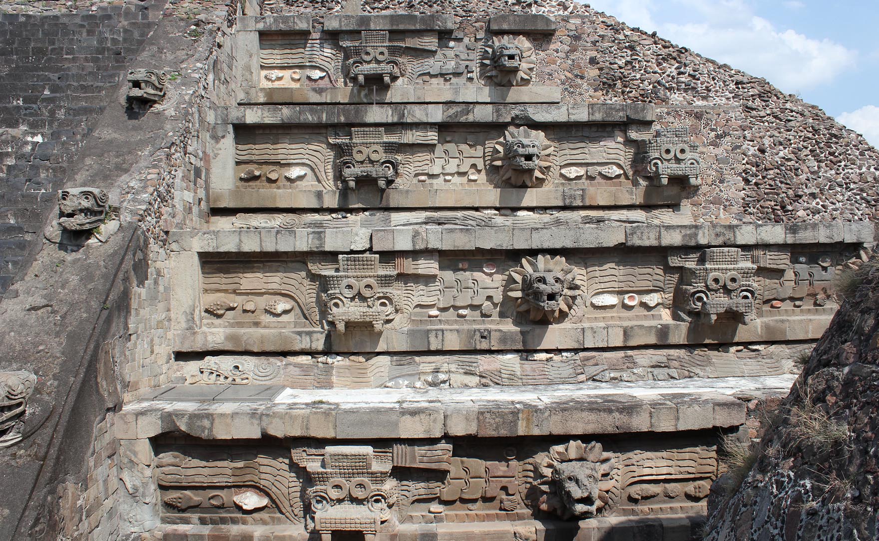 ＥＸＰＥＤＩＴＩＯＮ ＴＥＭＰＬＥＳ ＯＦ ＴＨＥ ＭＡＹＡ　マヤ神殿発掘キット EXPEDITION Temple of the Maya model kit NWT treasure hunting