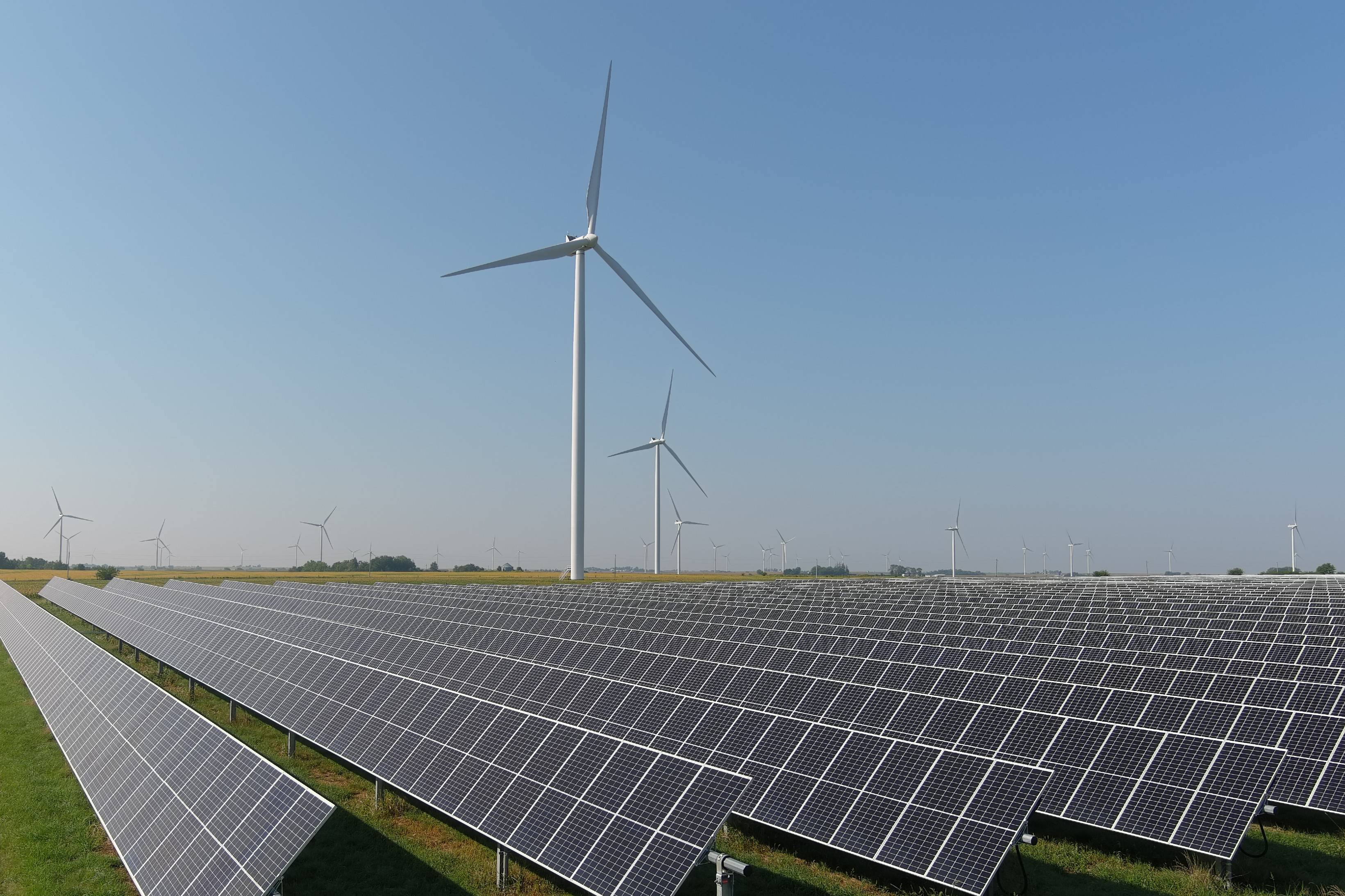 MidAmerican reaches big, renewable energy milestone | WVIK, Quad