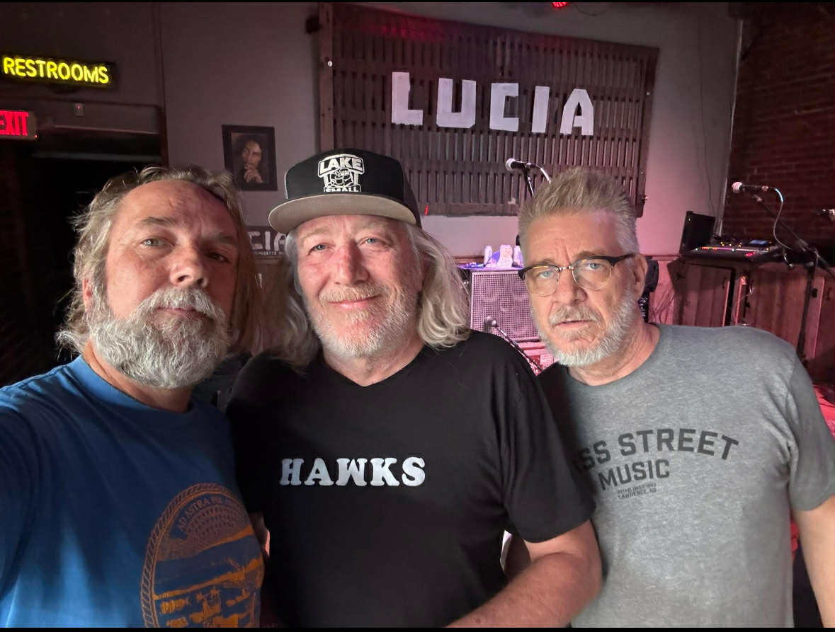 split lip rayfield c'mon get your gun lyrics Last night was special. Rayfield, one of my favorite bands headlined at the Kaw River Roots Festival. The band, including Wayne Gottstine, Jeff Eaton and Eric Mardis had not played Enjoy a night of folk,
