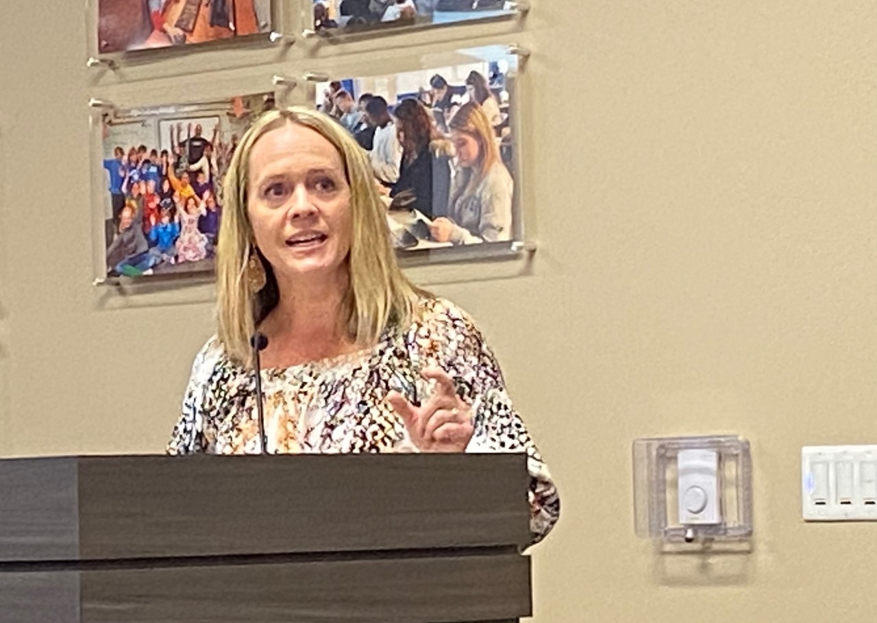 Debate over how to teach reading heats up in Fort Mill school district |  WFAE 90.7 - Charlotte's NPR News Source