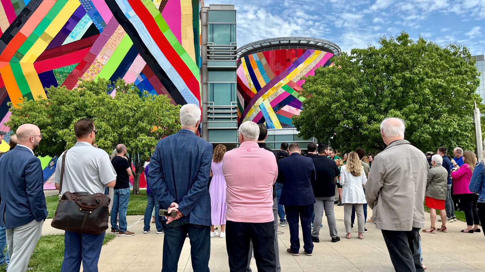 アート・デザイン・音楽 WORLD RESIDENTIL DESIGA A little 'Razzle Dazzle' creates community color in Sioux City