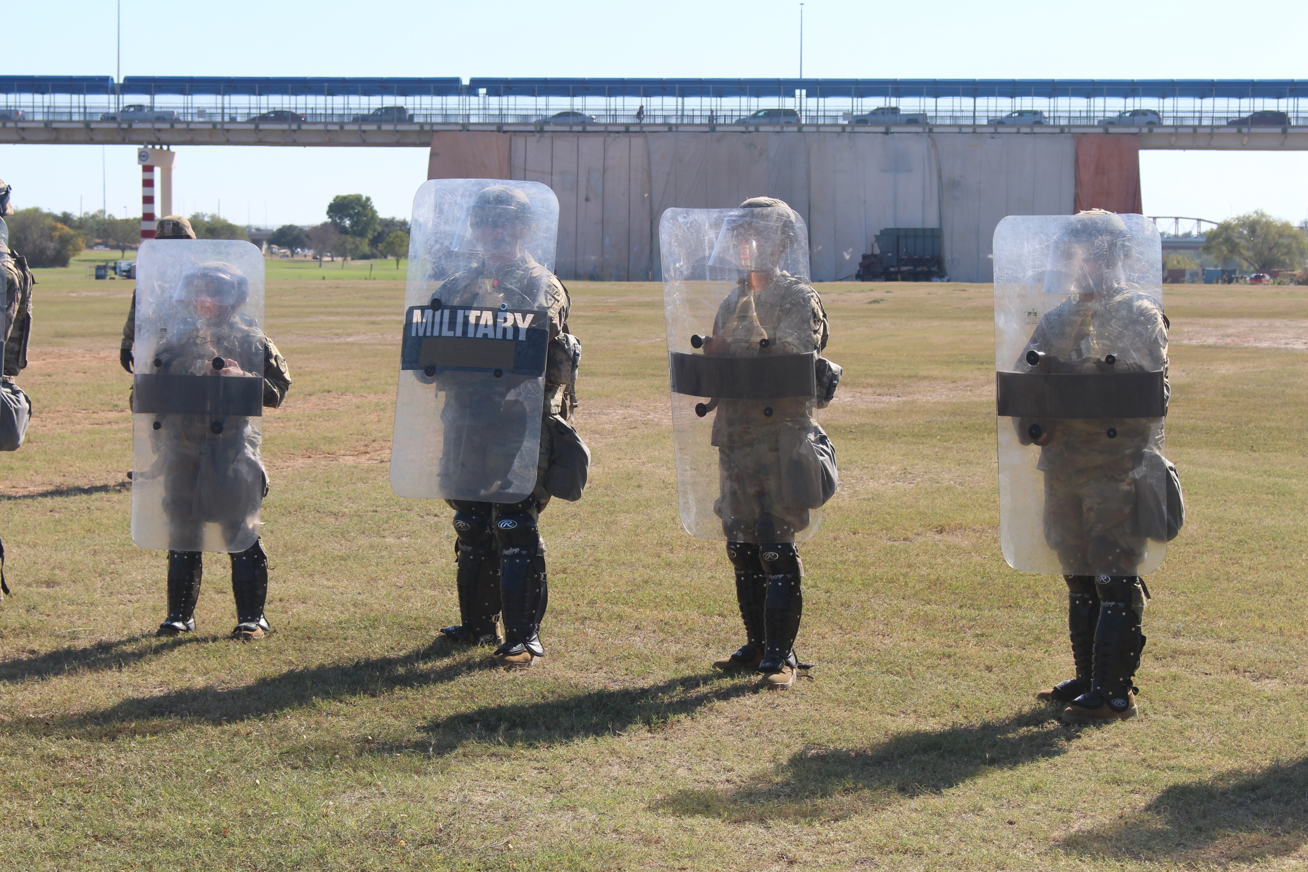 National Guard troops are arresting migrants in Texas. Critics say they're not qualified to do it. - Vimarsana News